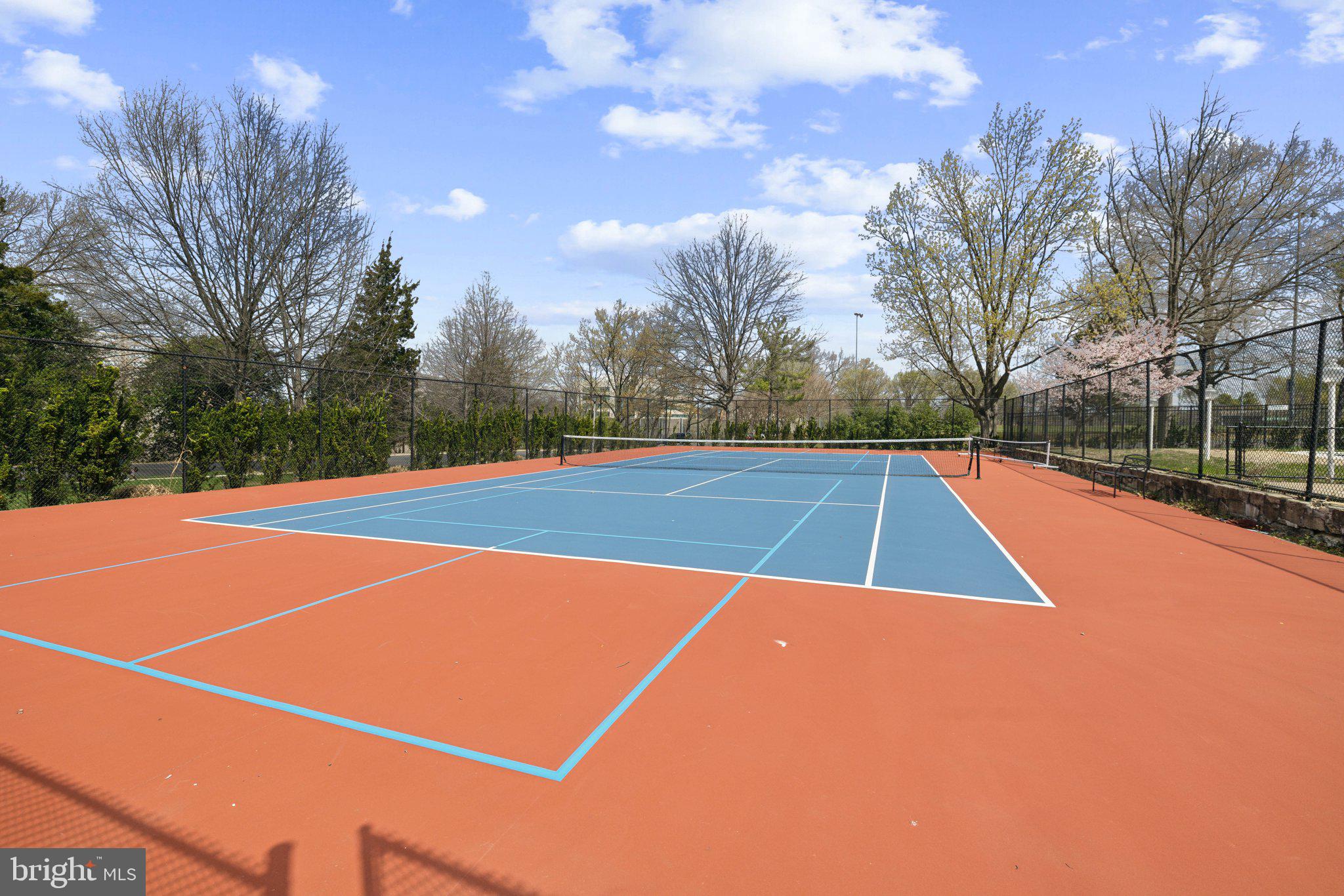 FAIRLINGTON GREEN - Residential