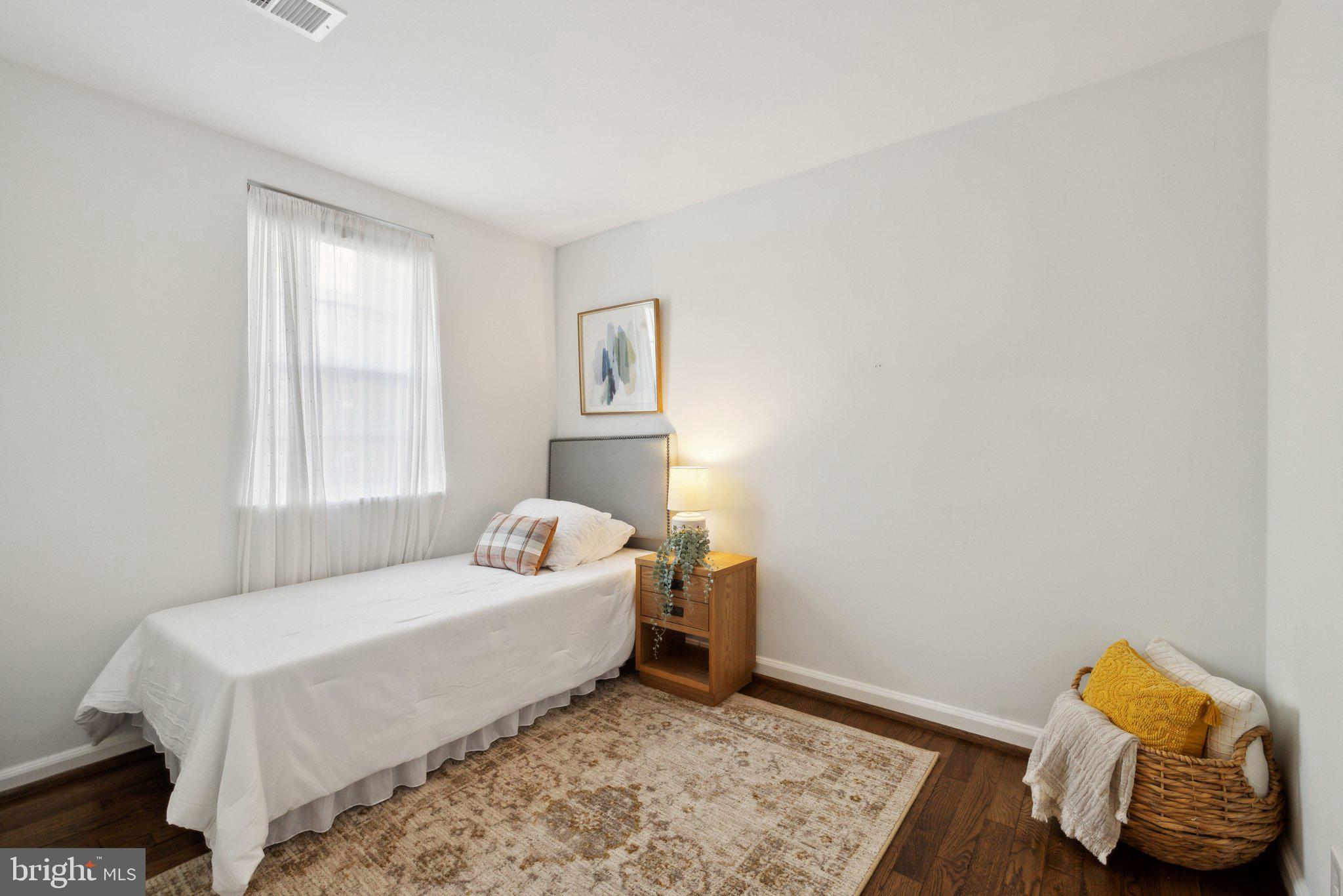 FAIRLINGTON GREEN - Residential