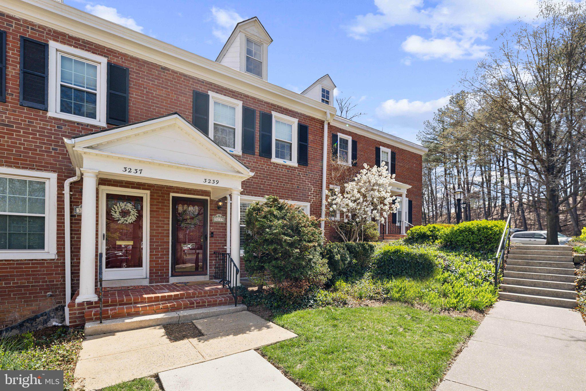 FAIRLINGTON GREEN - Residential