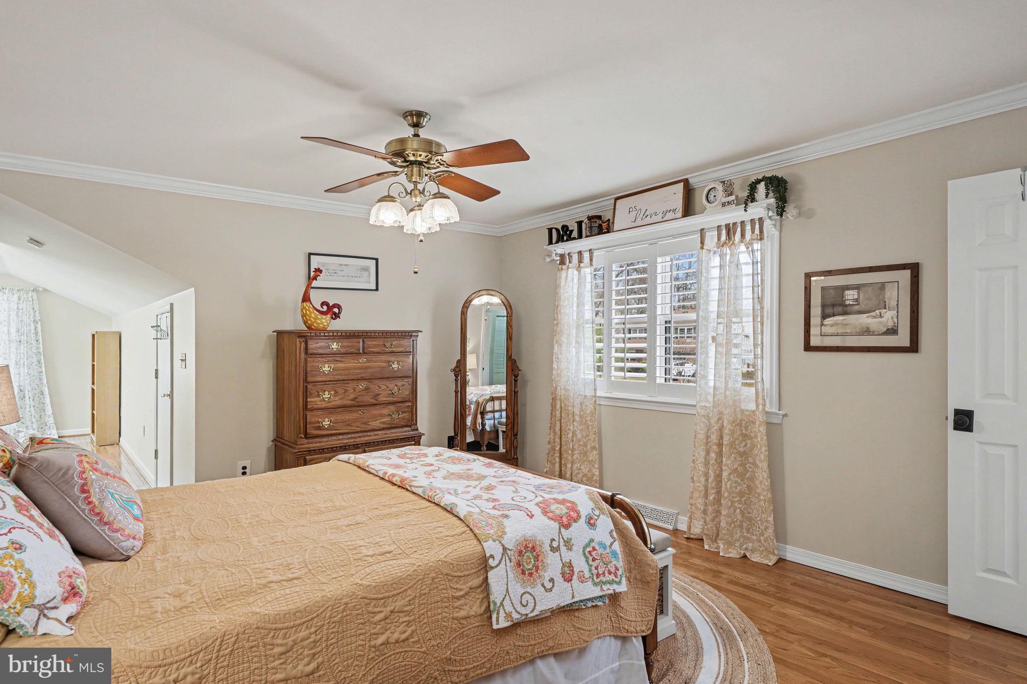 HATFIELD MANOR - Residential