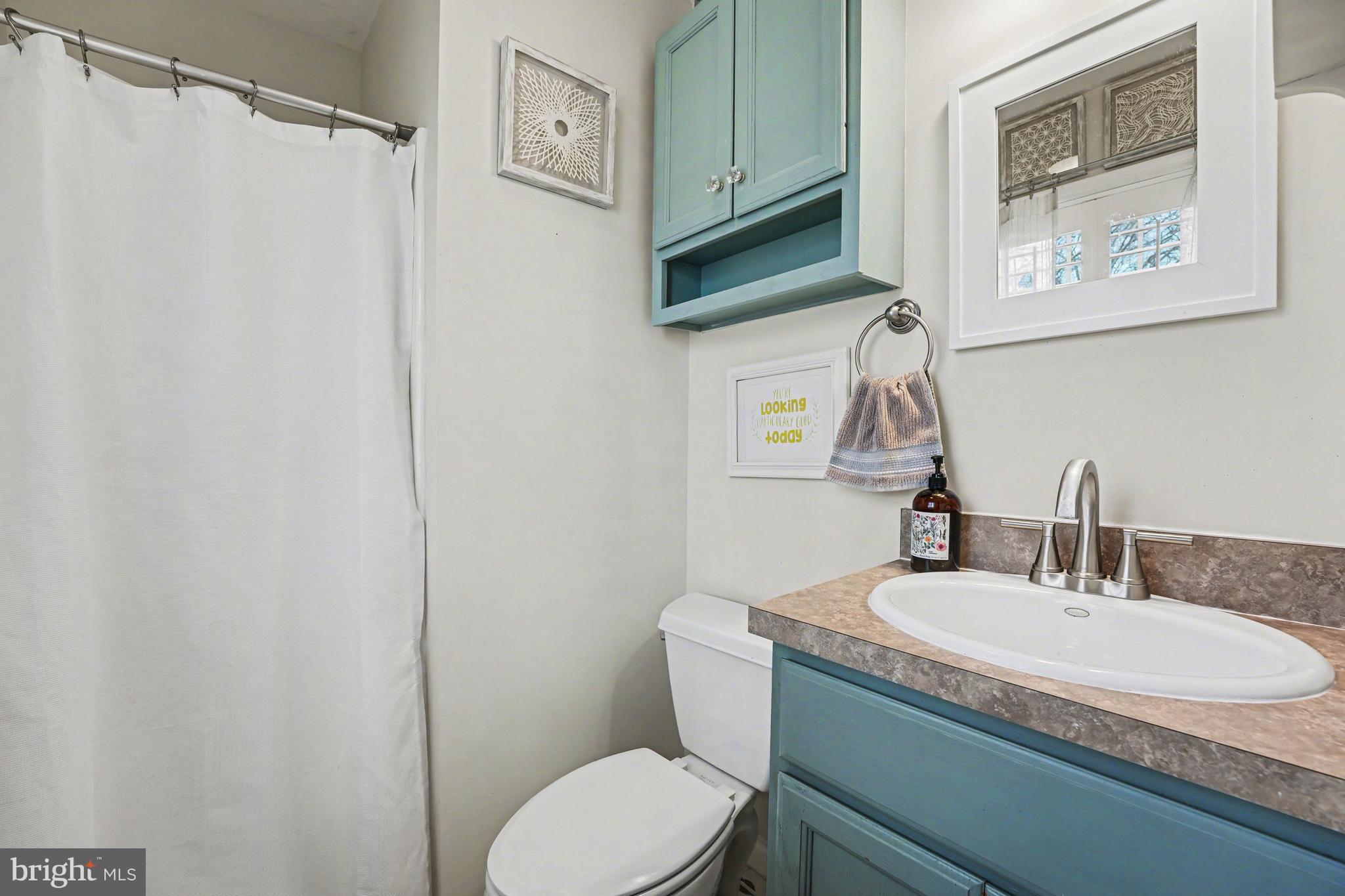 HATFIELD MANOR - Residential