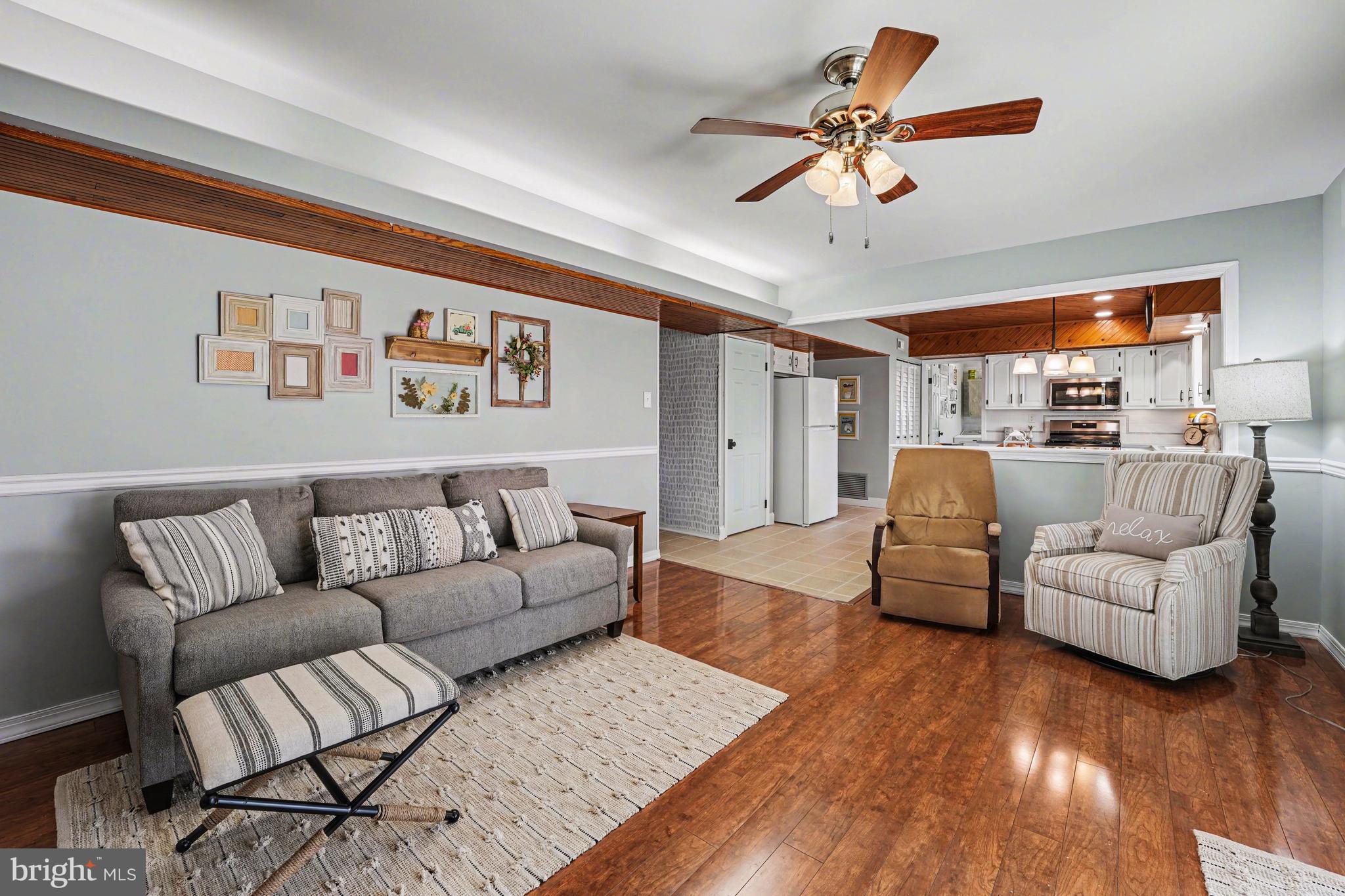 HATFIELD MANOR - Residential