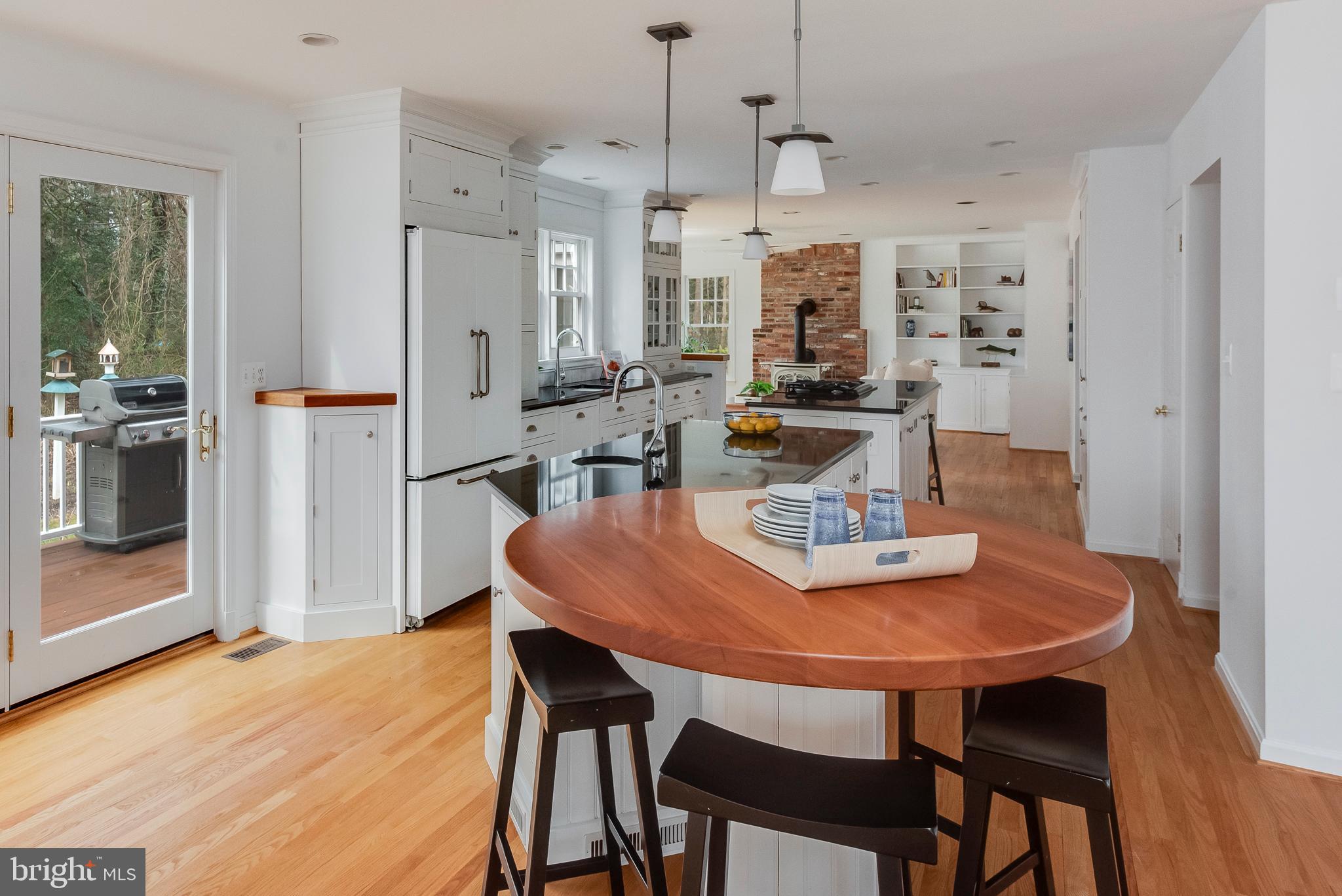 MELVIN POINT - Residential