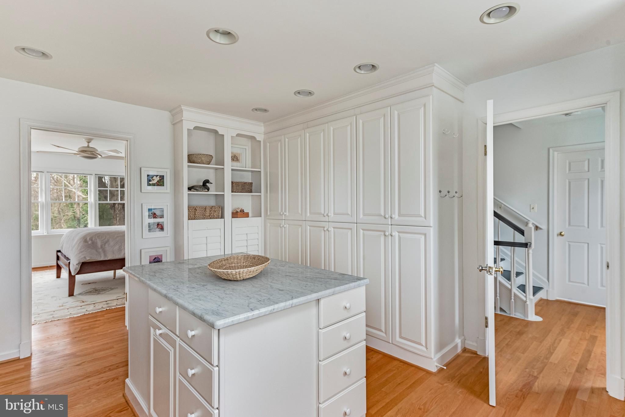 MELVIN POINT - Residential