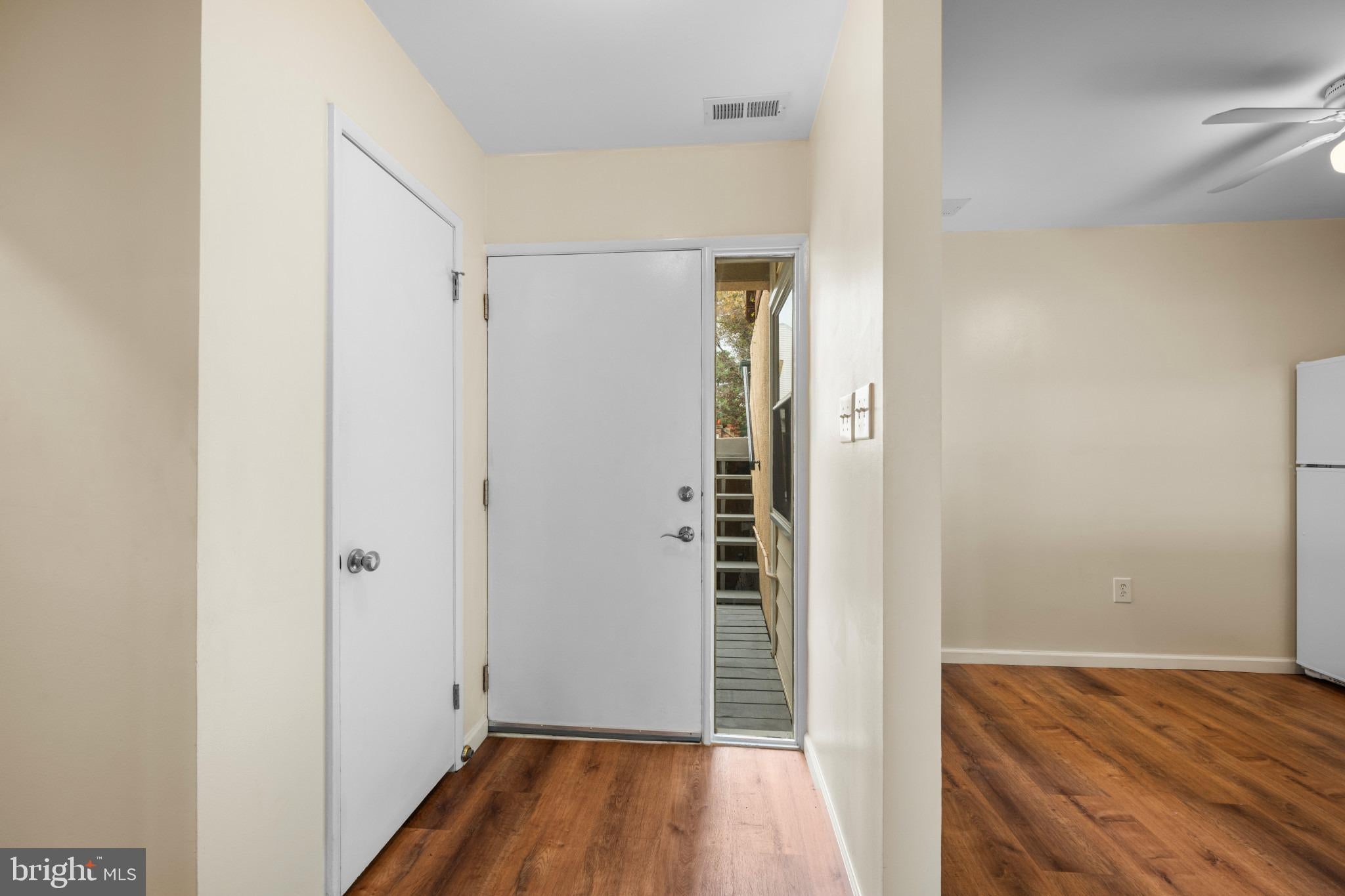 1719 W BANCROFT LANE