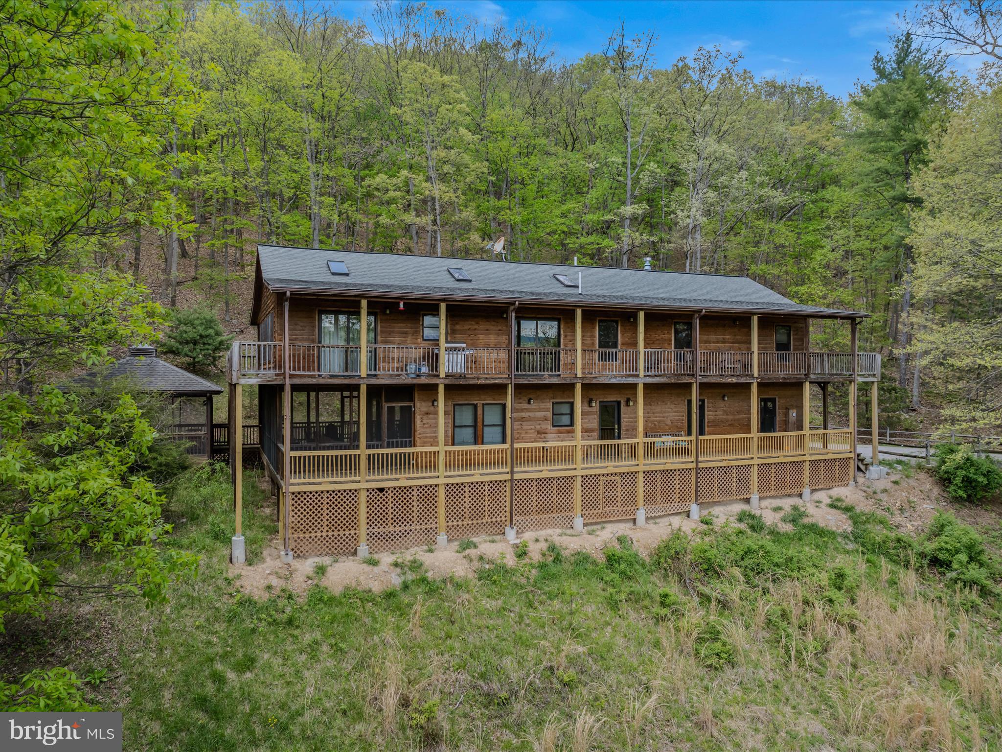 SUMMIT AT LOST RIVER - Residential