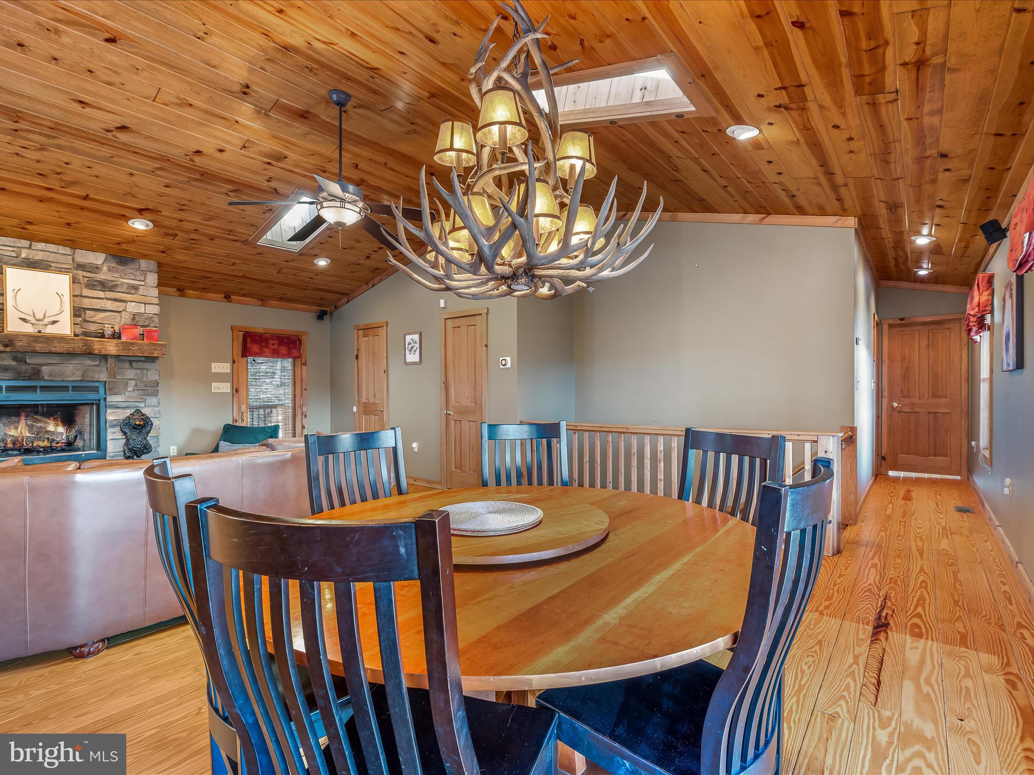 SUMMIT AT LOST RIVER - Residential