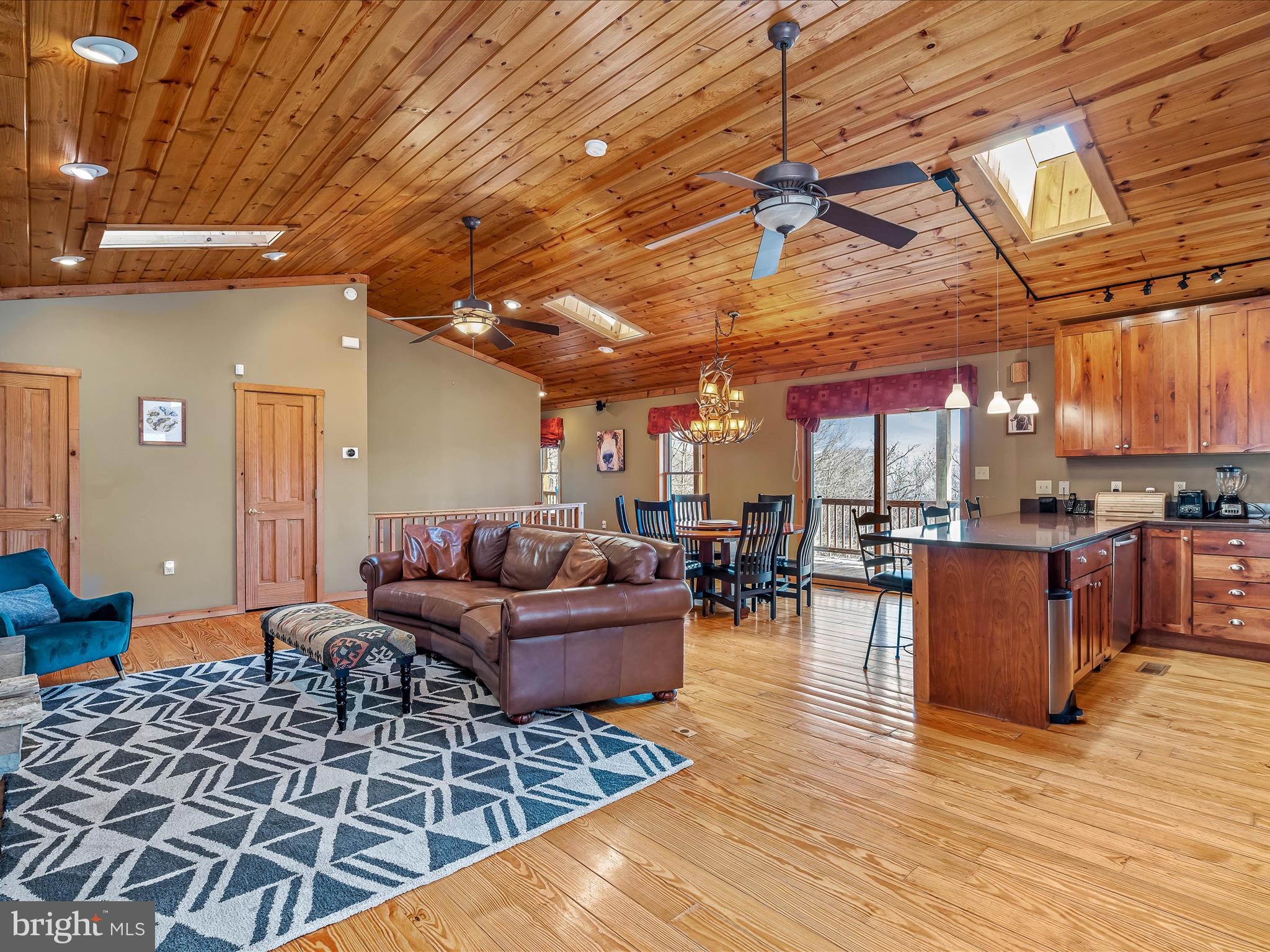 SUMMIT AT LOST RIVER - Residential