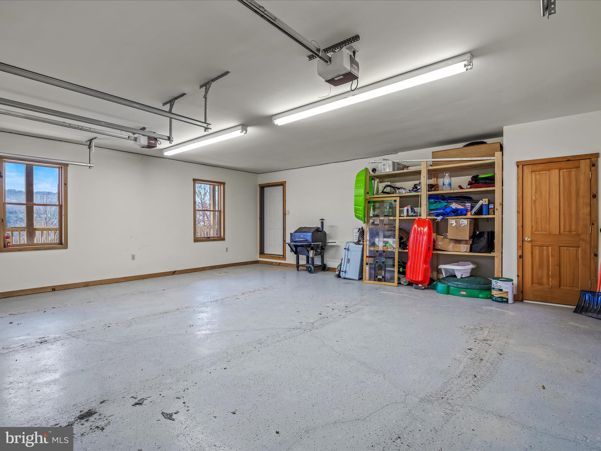 SUMMIT AT LOST RIVER - Residential