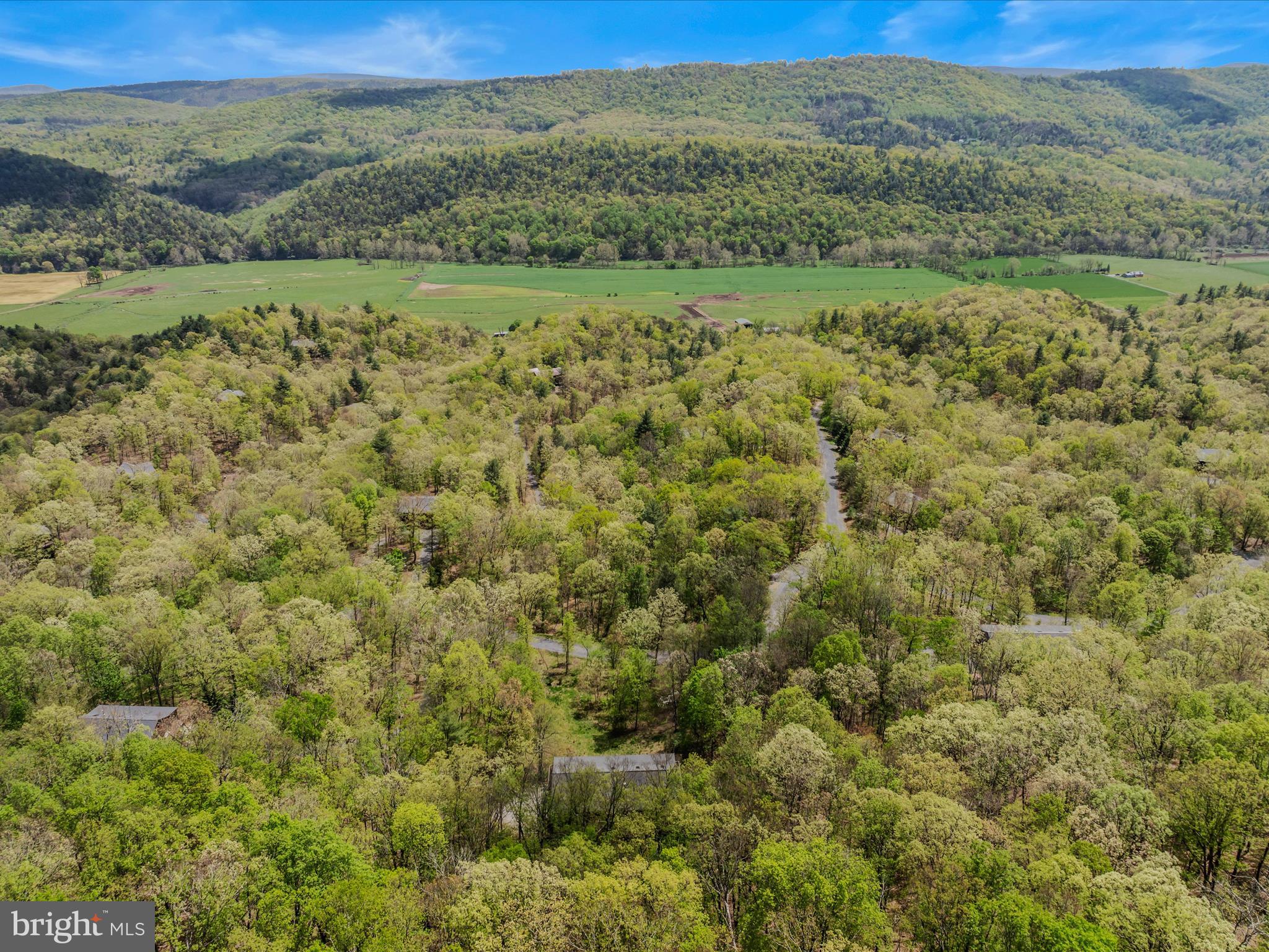 SUMMIT AT LOST RIVER - Residential