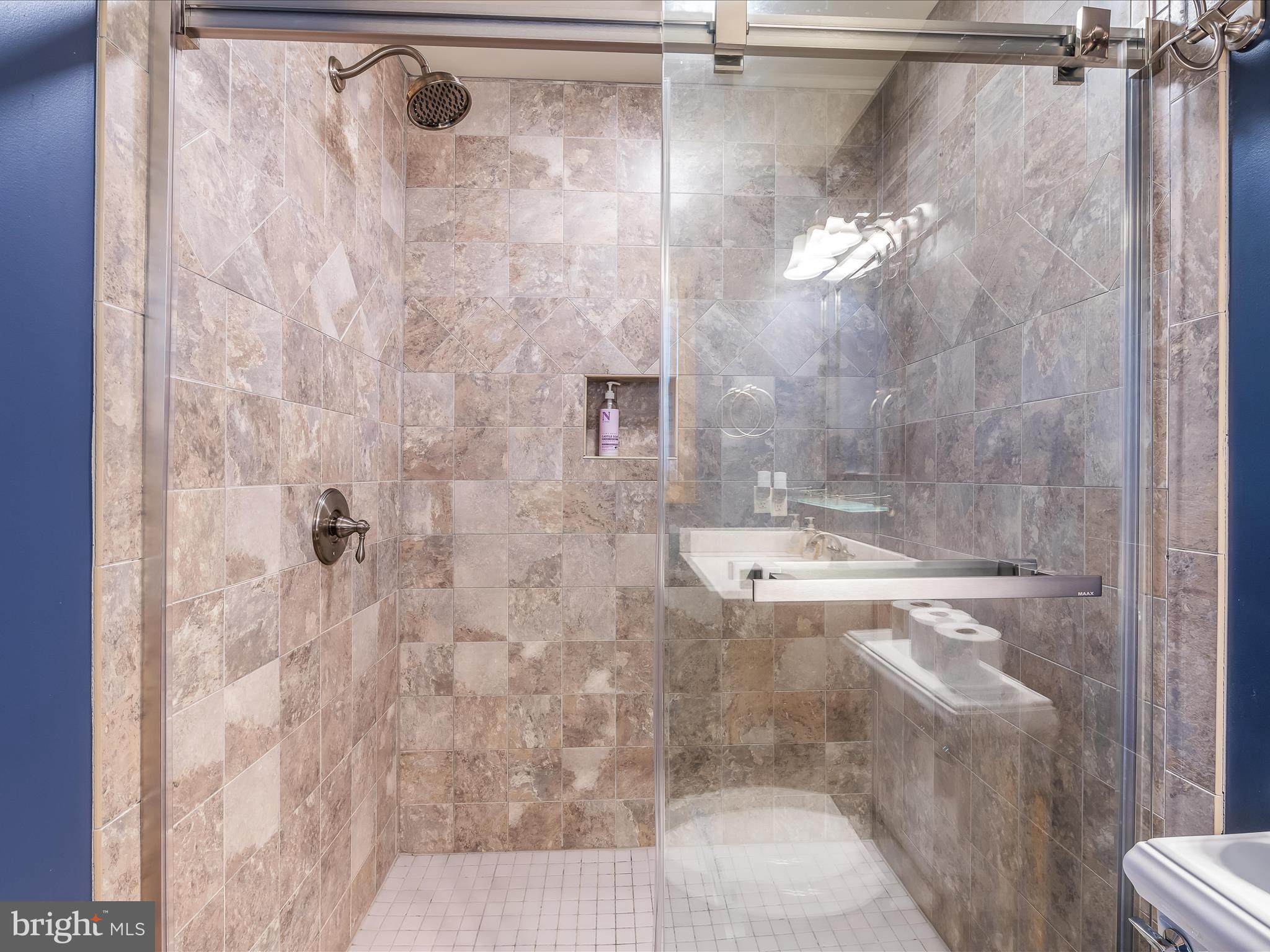 SUMMIT AT LOST RIVER - Residential