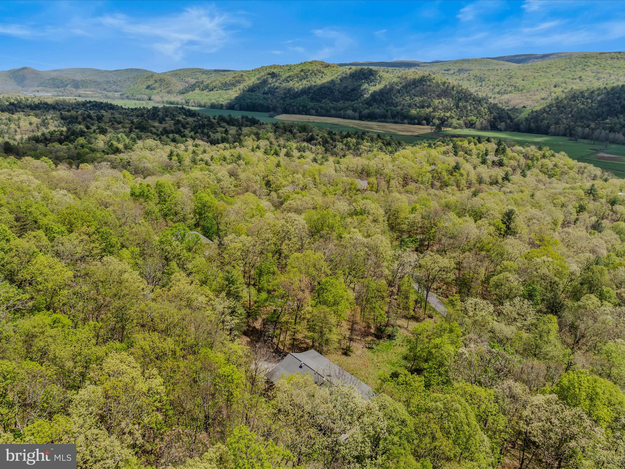 SUMMIT AT LOST RIVER - Residential