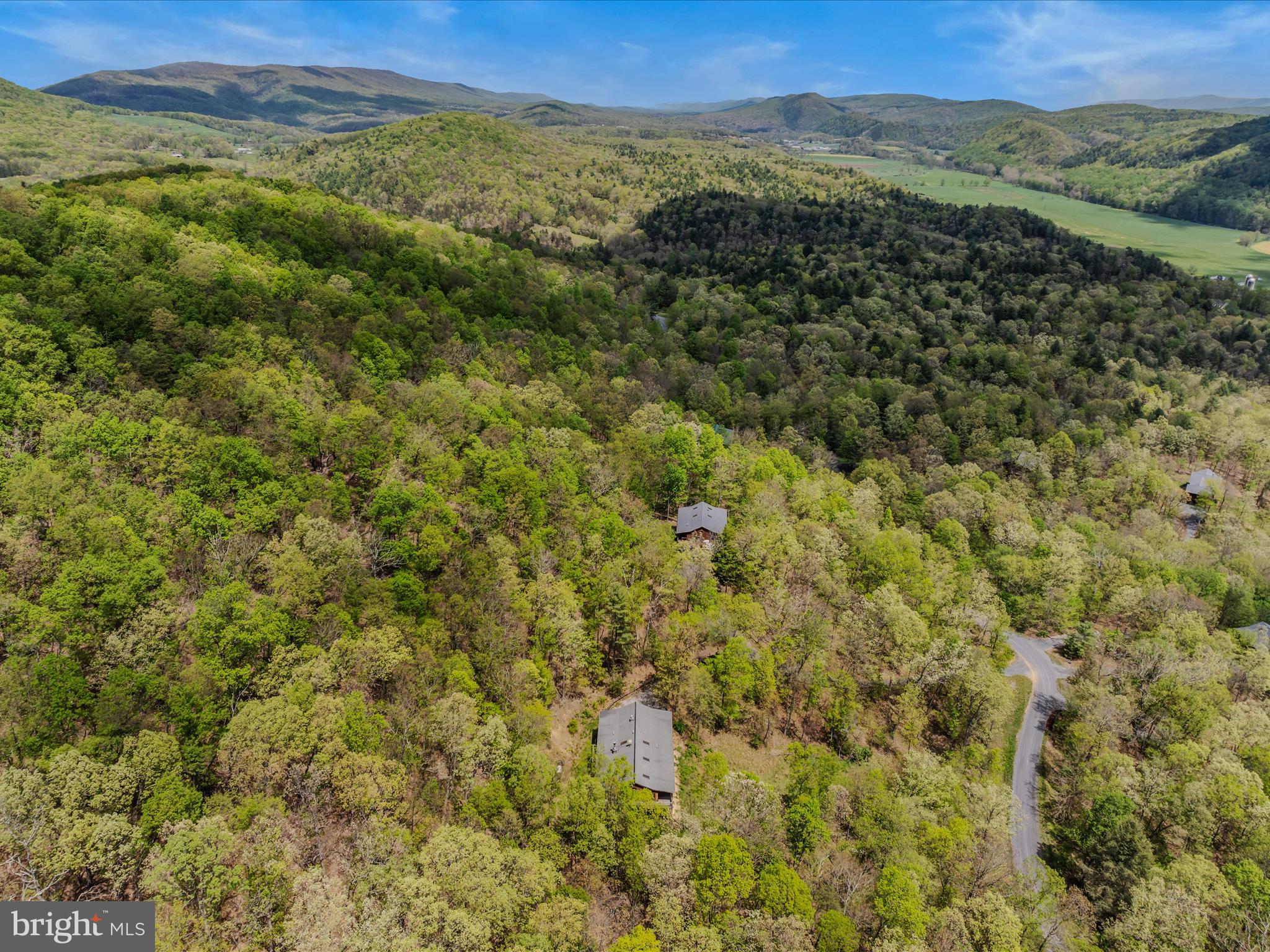 SUMMIT AT LOST RIVER - Residential