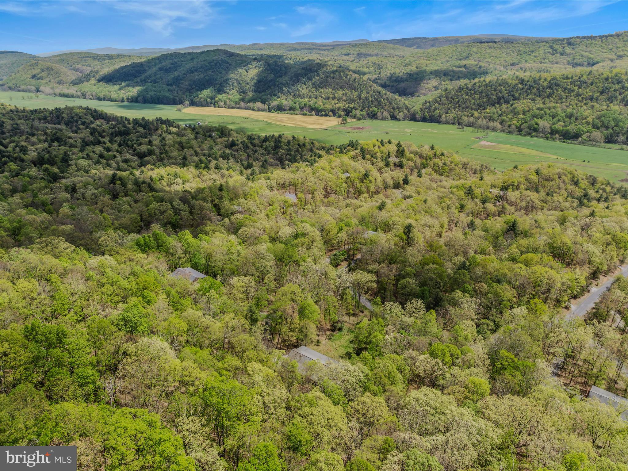 SUMMIT AT LOST RIVER - Residential