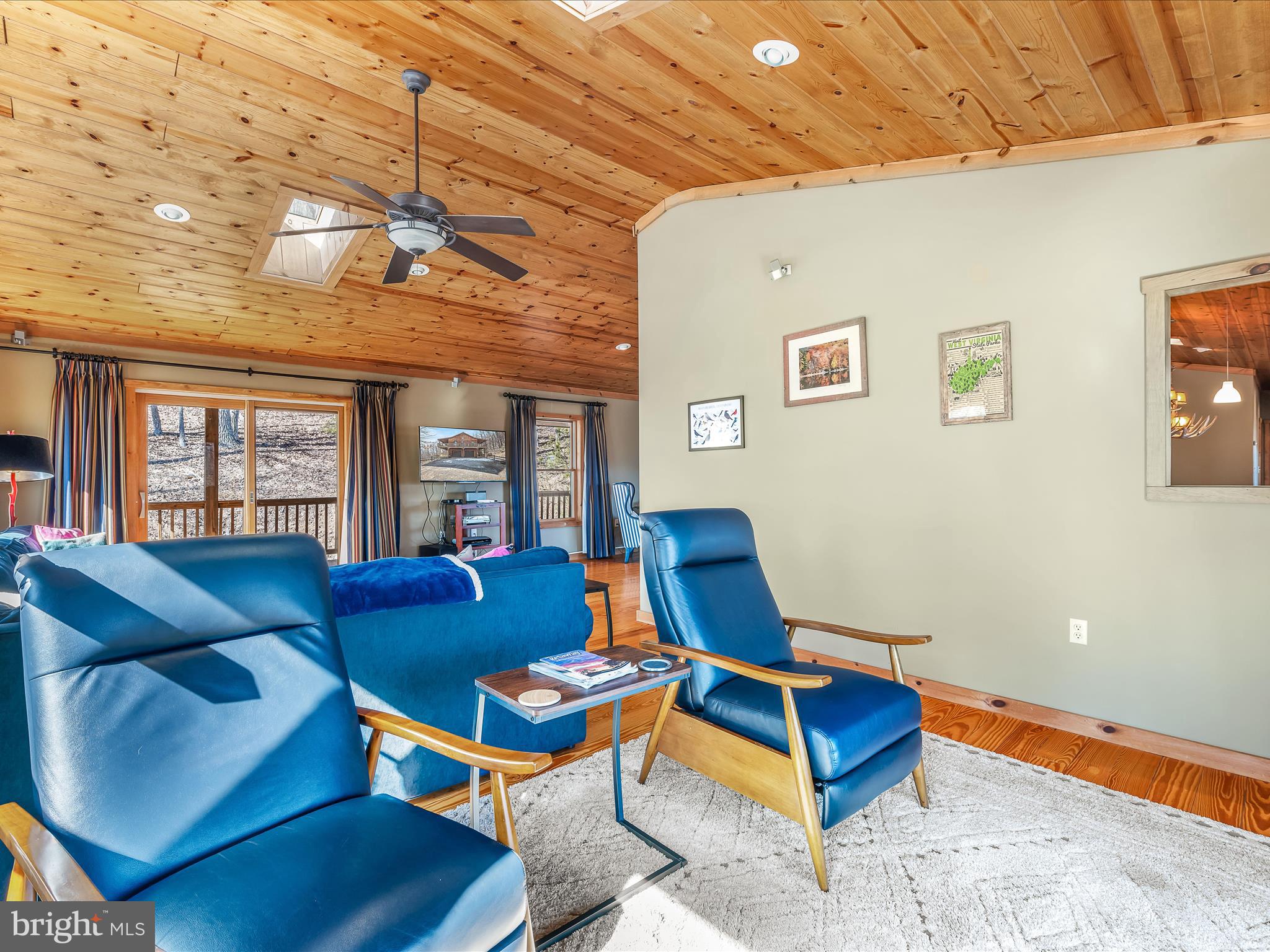 SUMMIT AT LOST RIVER - Residential