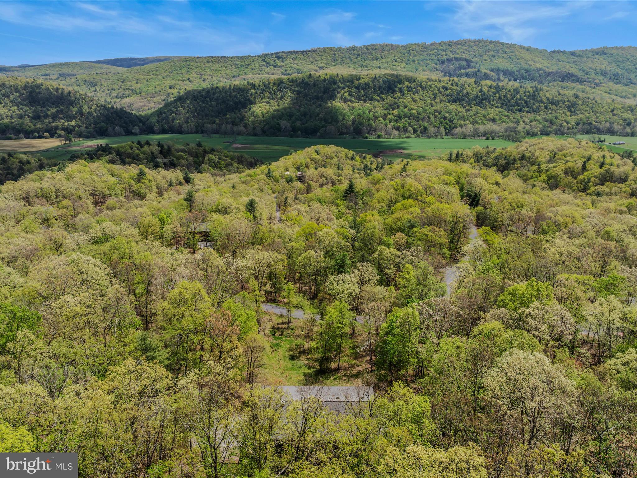 SUMMIT AT LOST RIVER - Residential