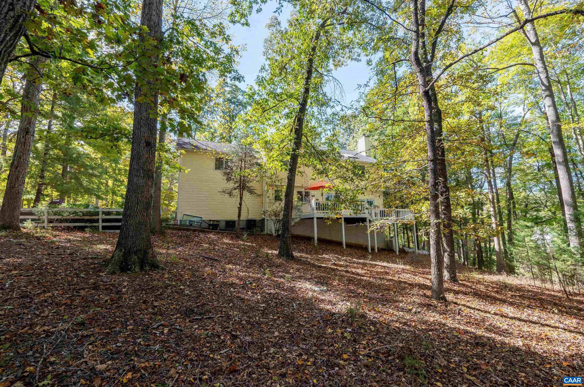 LAKE MONTICELLO - Residential