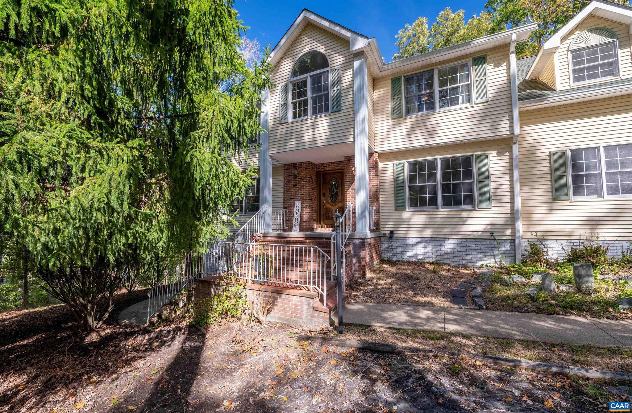 LAKE MONTICELLO - Residential