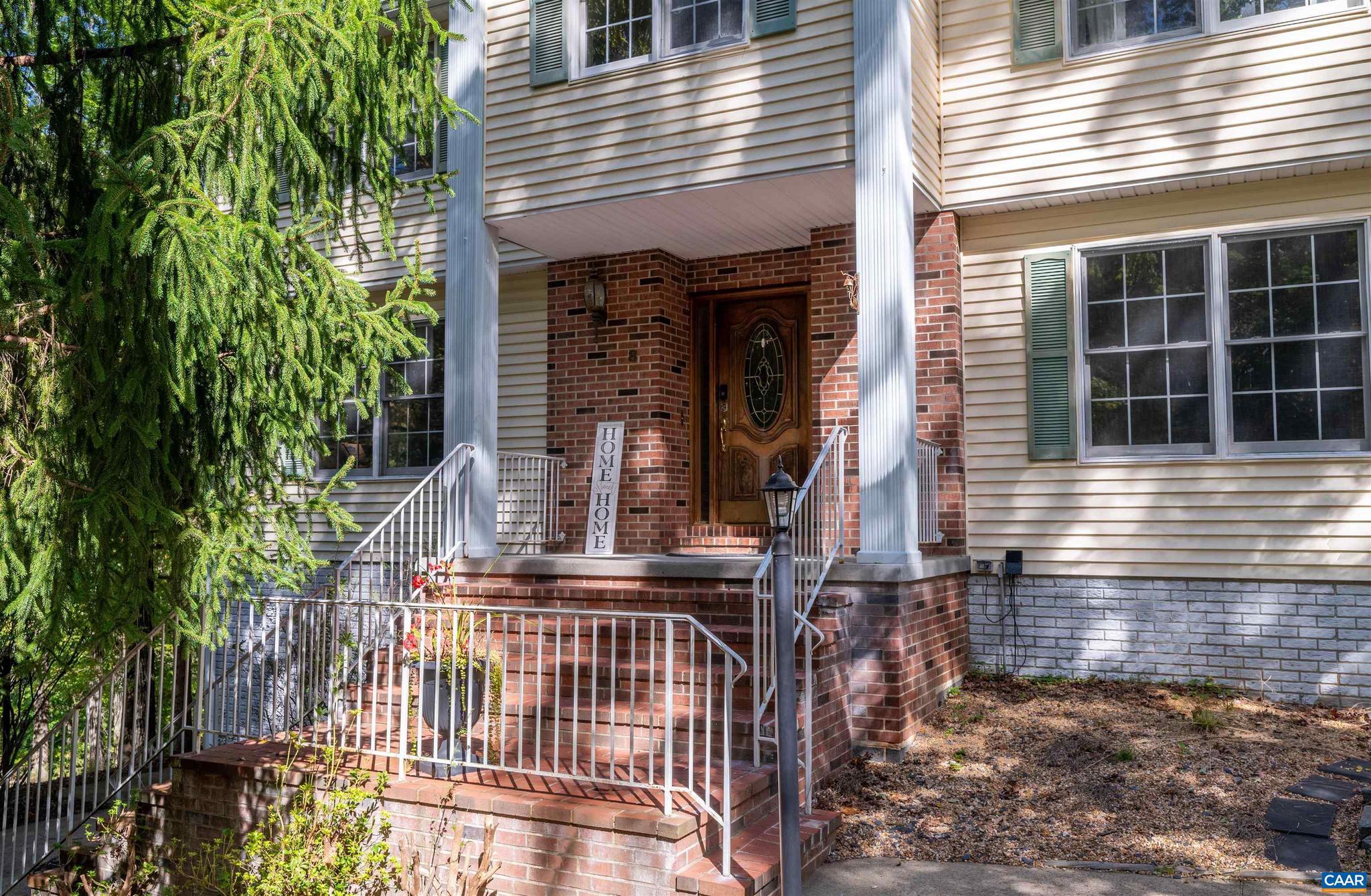 LAKE MONTICELLO - Residential