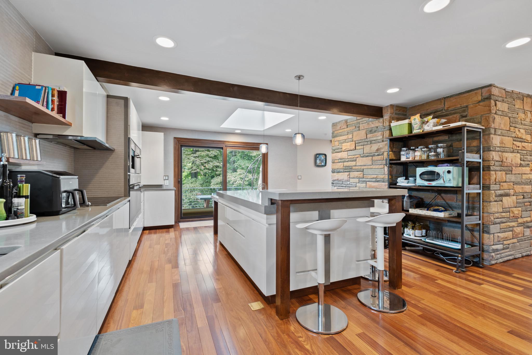 KENWOOD PARK - Residential