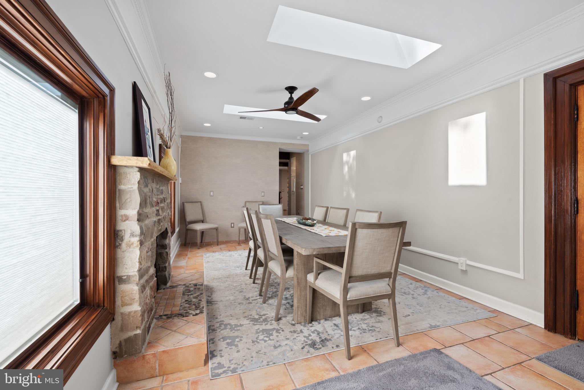 KENWOOD PARK - Residential