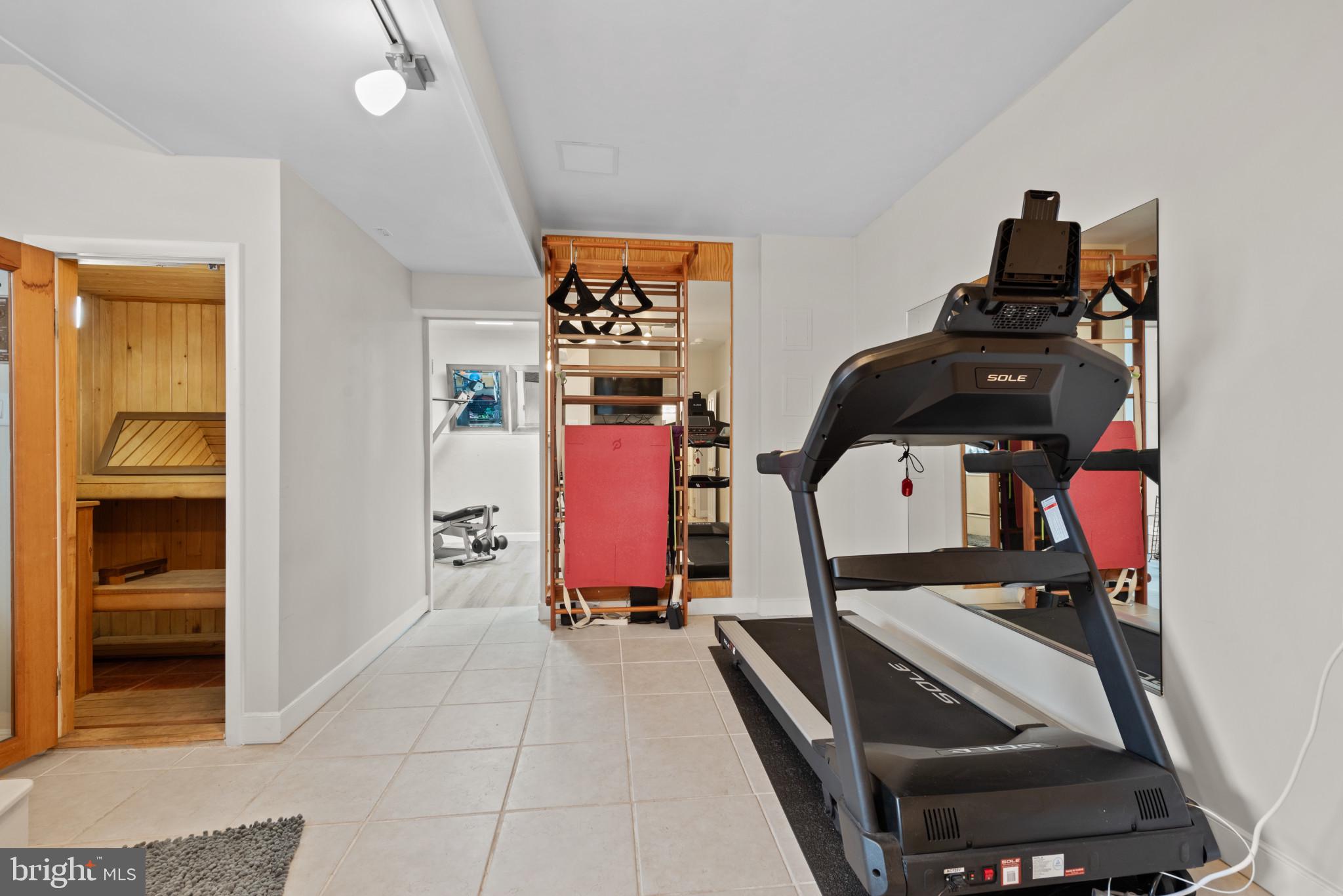 KENWOOD PARK - Residential