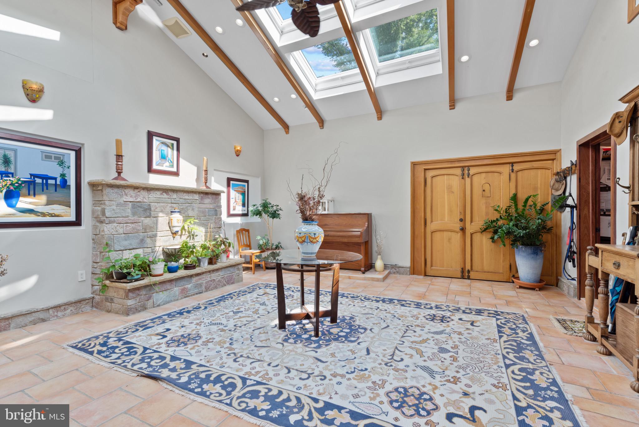 KENWOOD PARK - Residential