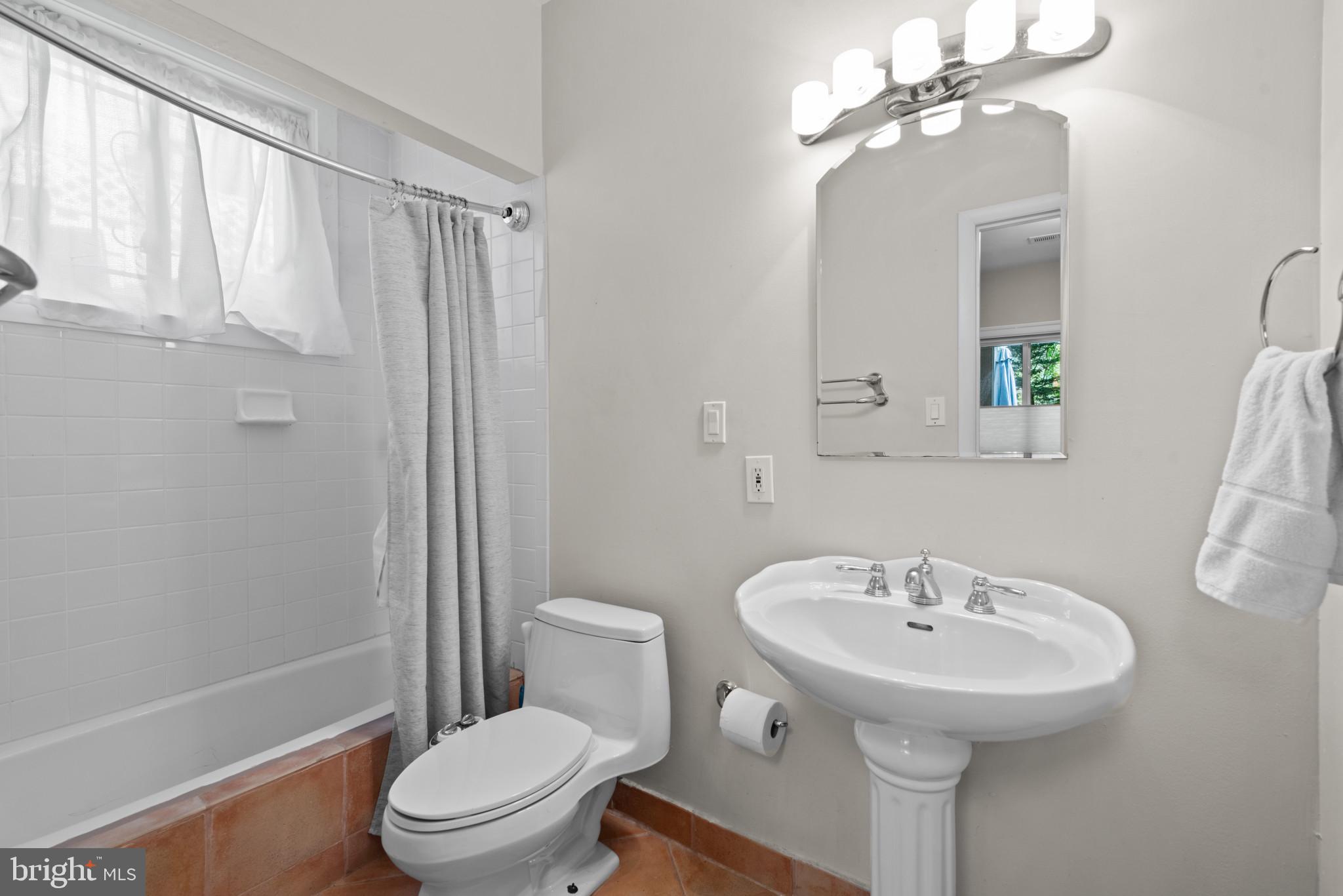 KENWOOD PARK - Residential