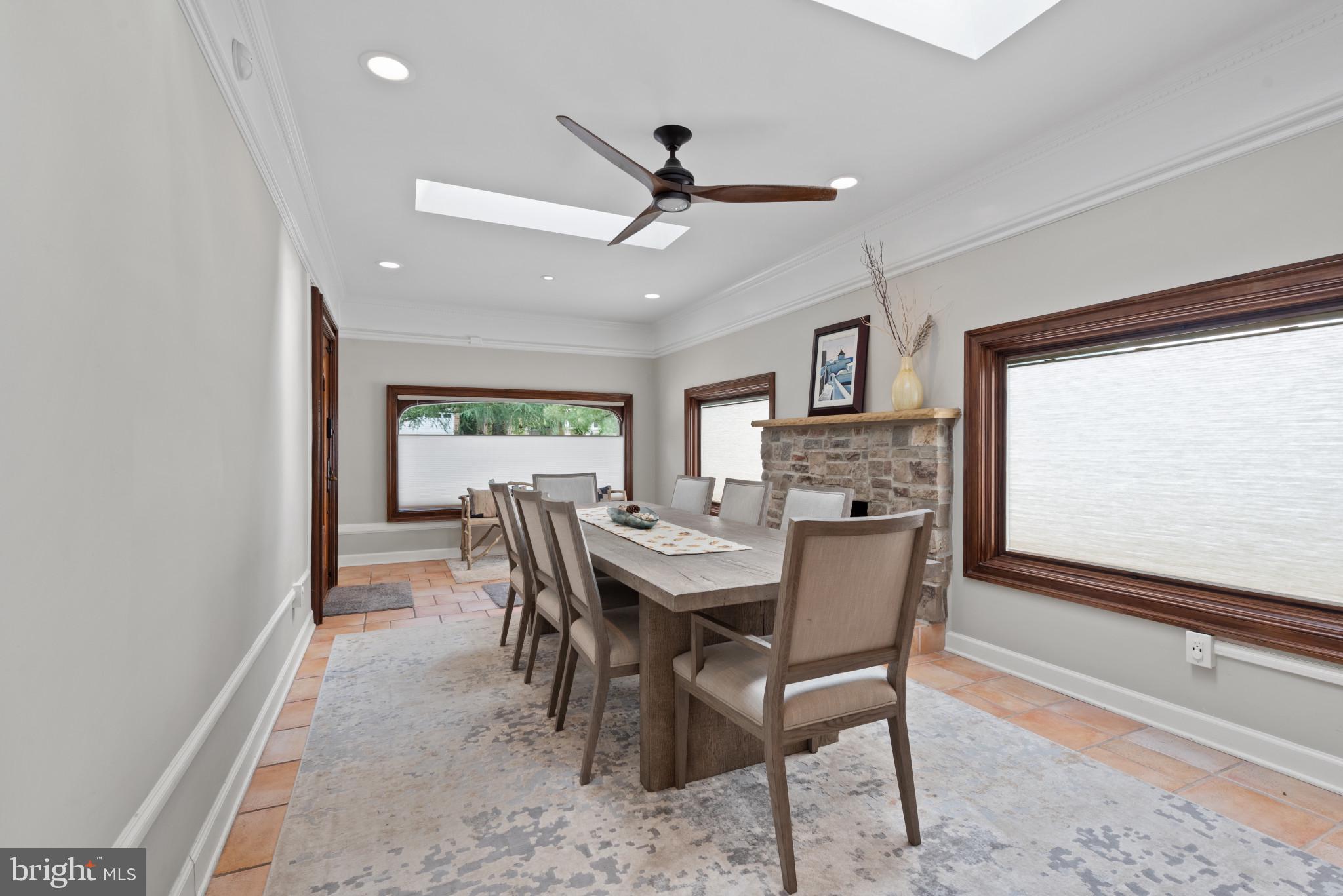 KENWOOD PARK - Residential