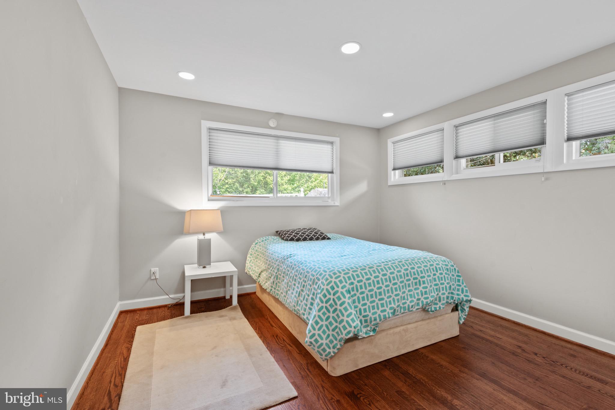 KENWOOD PARK - Residential