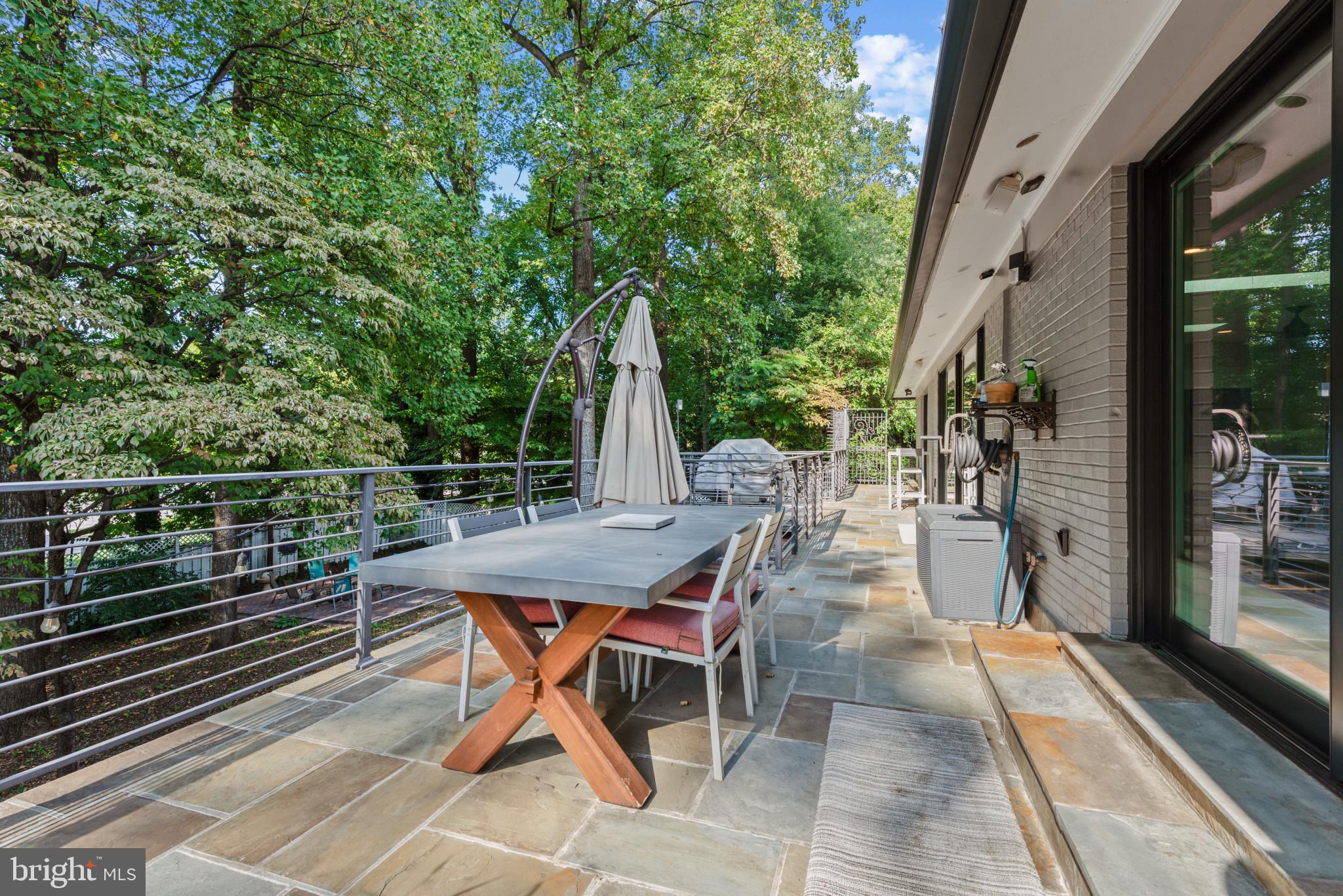 KENWOOD PARK - Residential