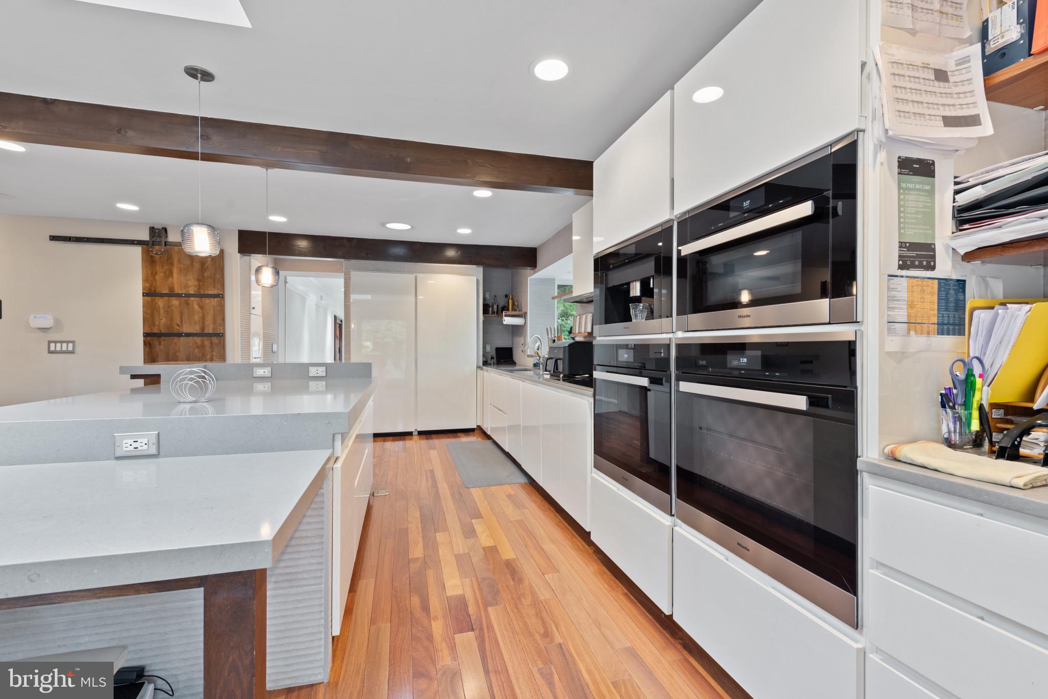 KENWOOD PARK - Residential