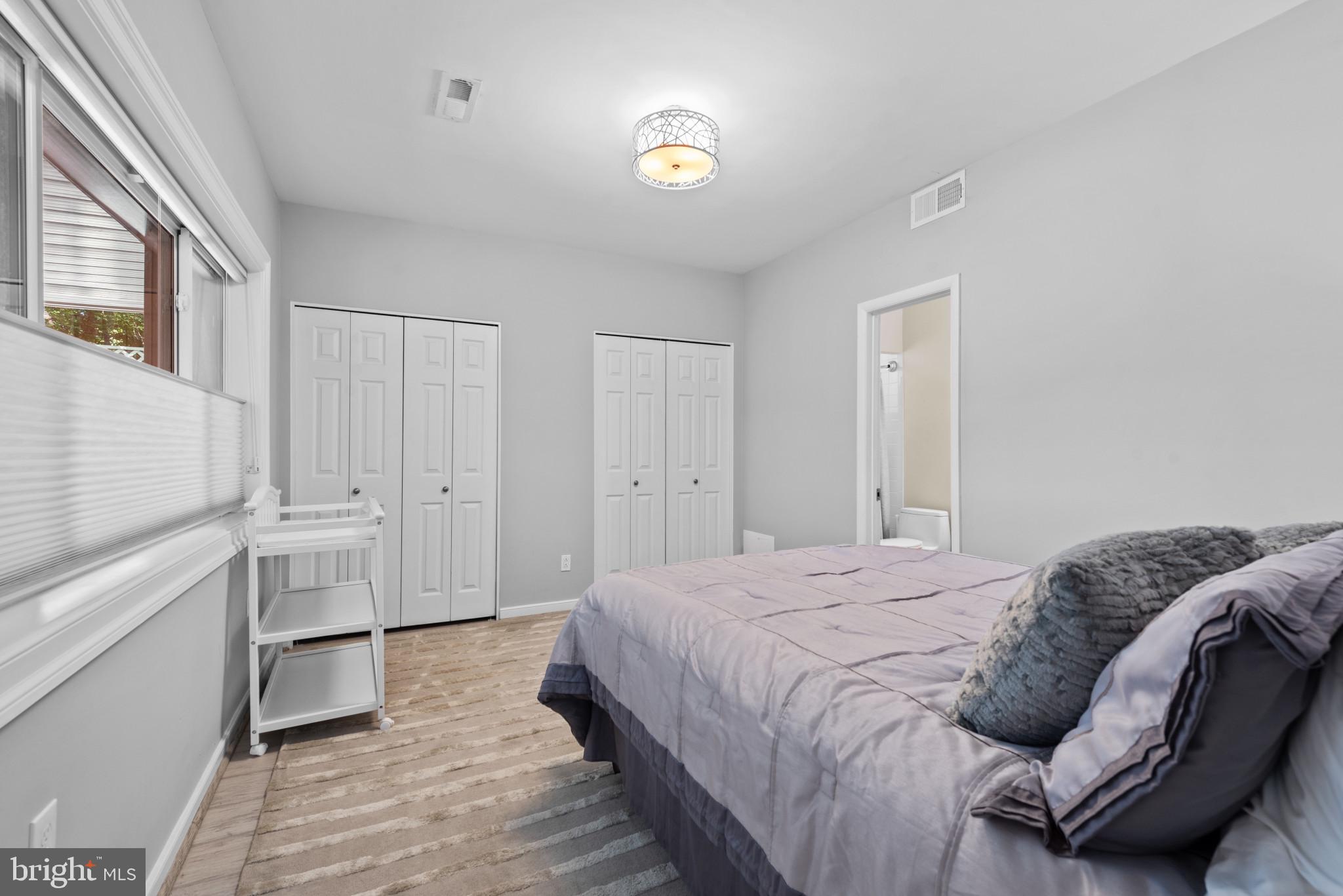 KENWOOD PARK - Residential