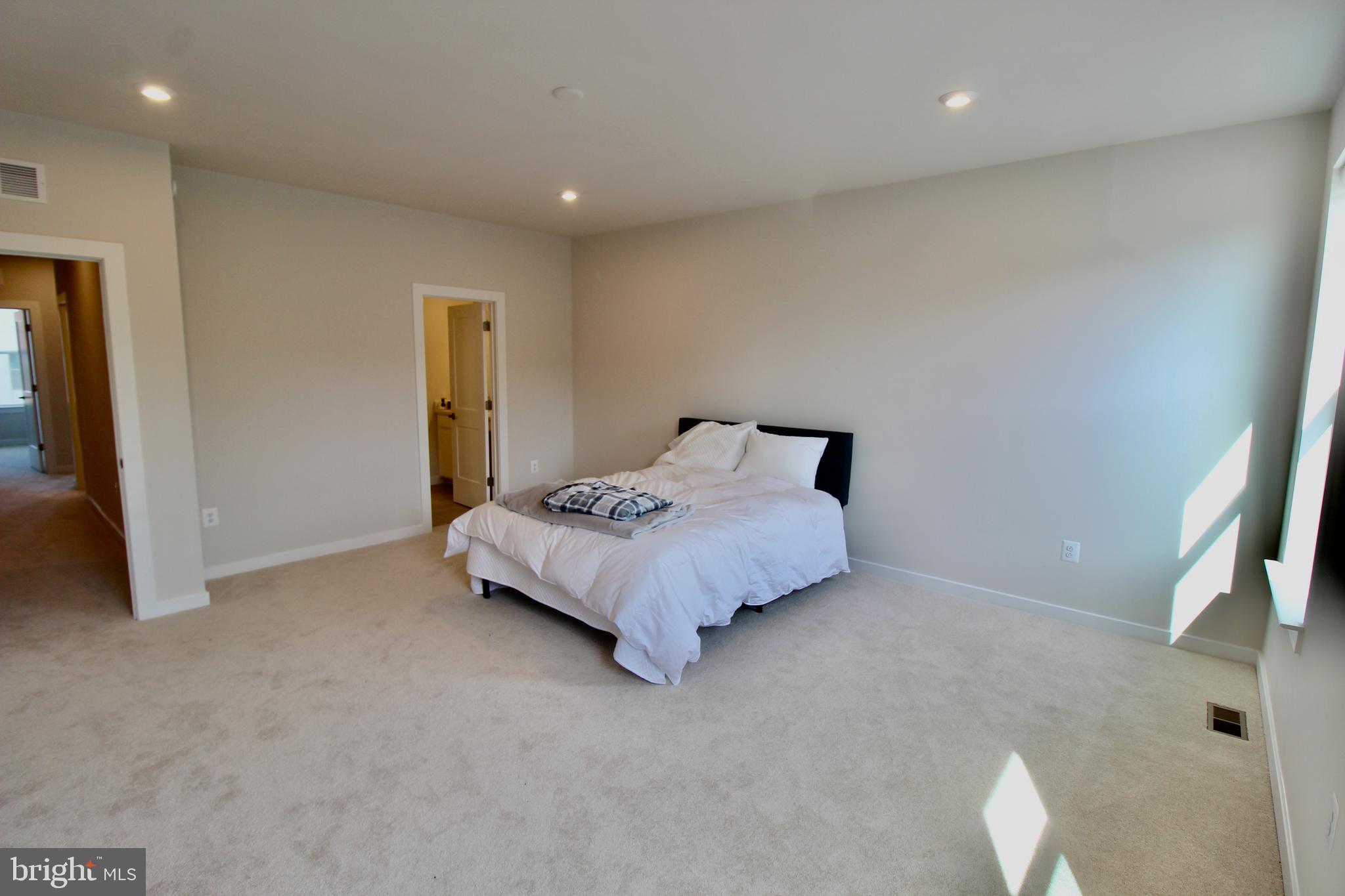 WESTFIELD - Residential Lease