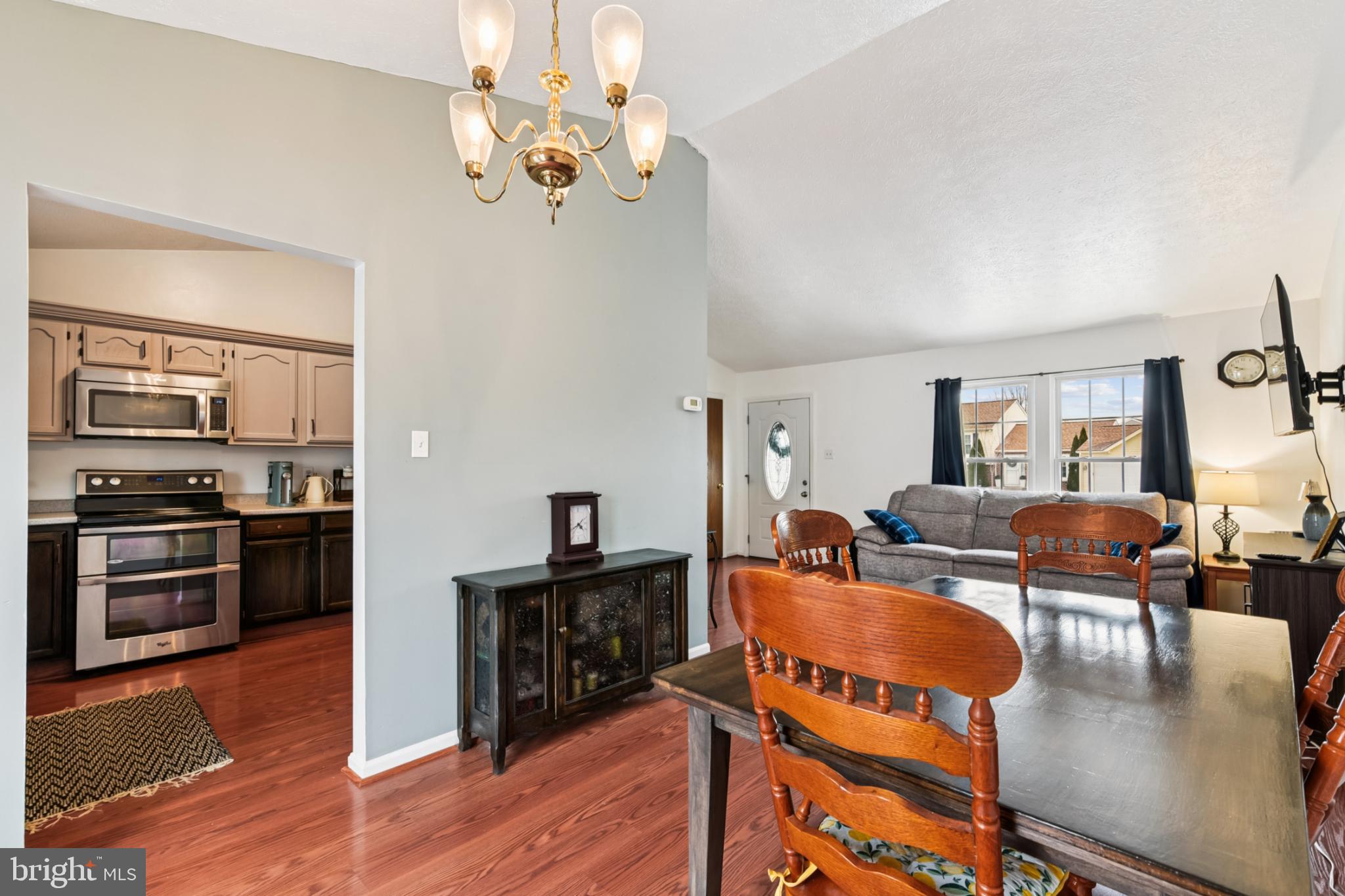 VILLAGE OF BYNUM RUN - Residential