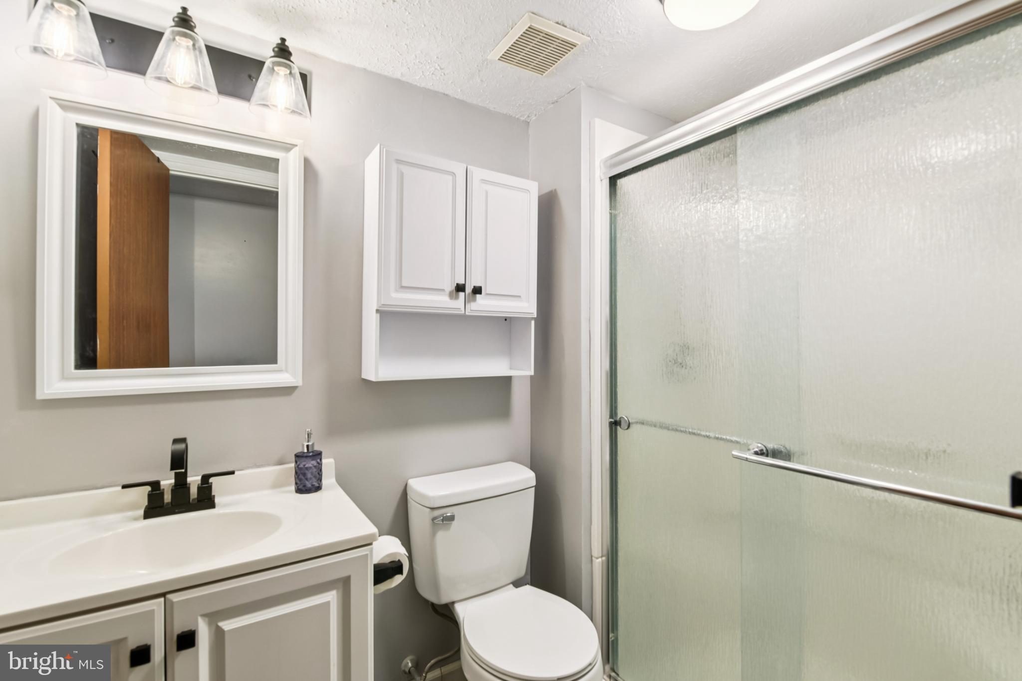 VILLAGE OF BYNUM RUN - Residential