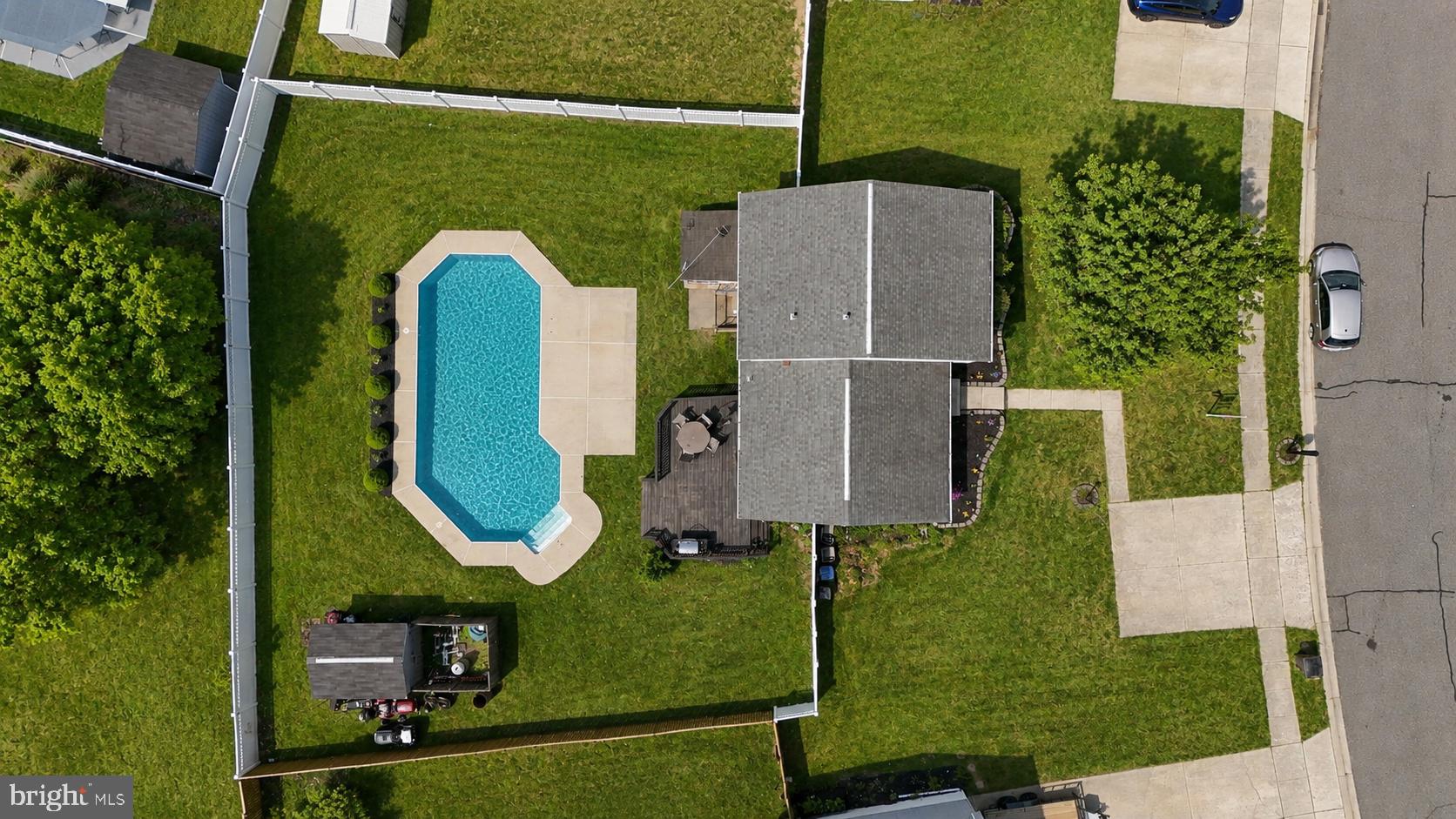 VILLAGE OF BYNUM RUN - Residential