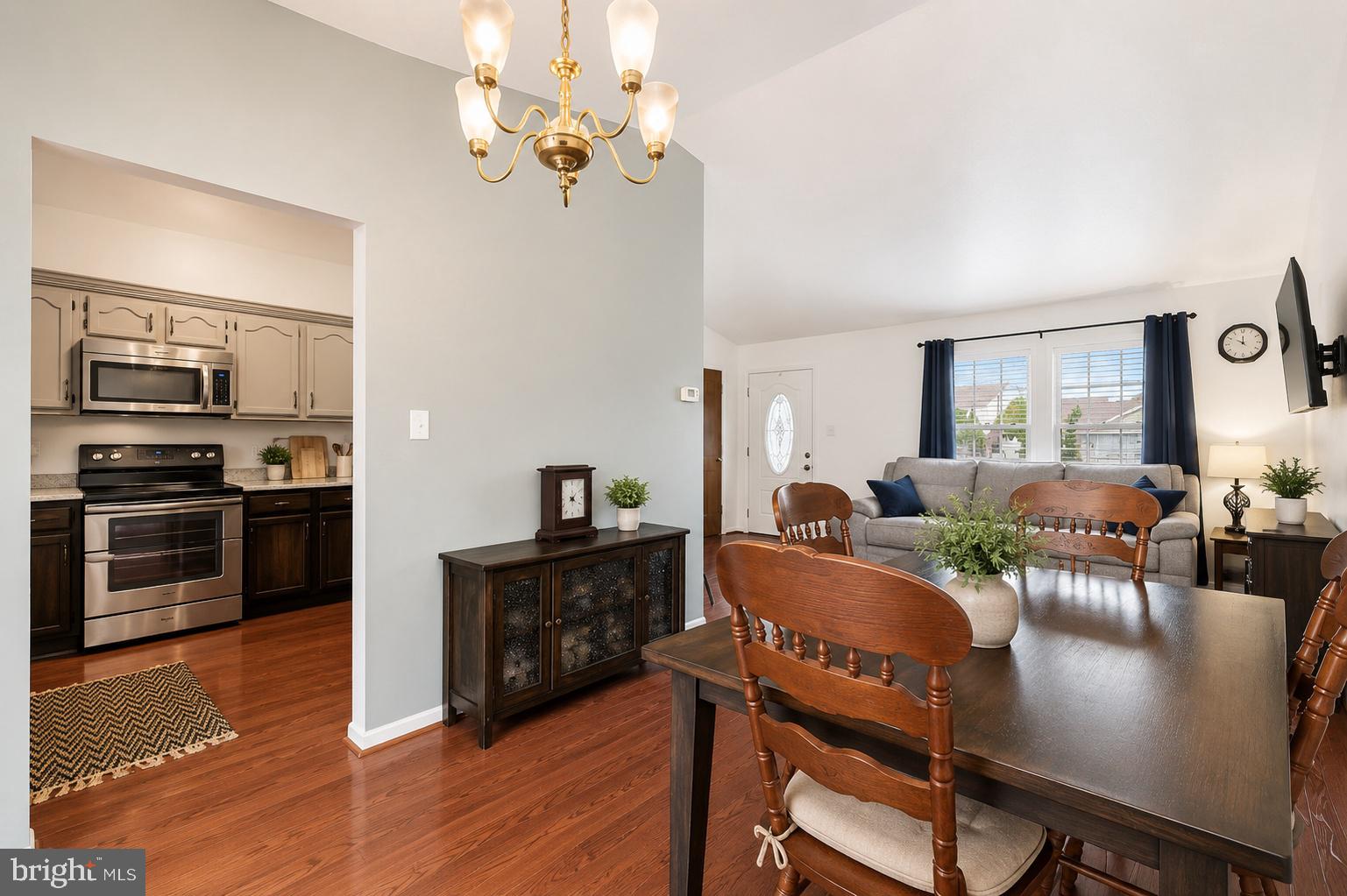 VILLAGE OF BYNUM RUN - Residential