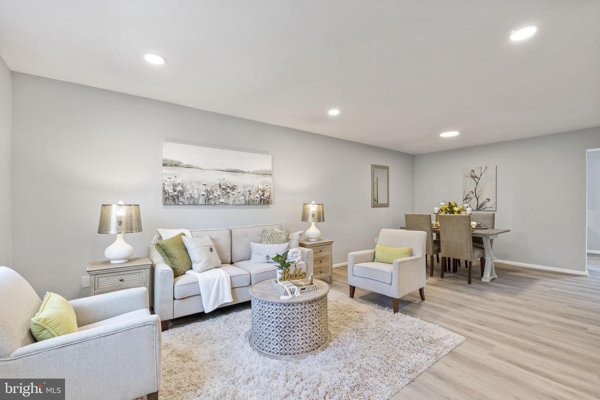 4552 KING EDWARD COURT