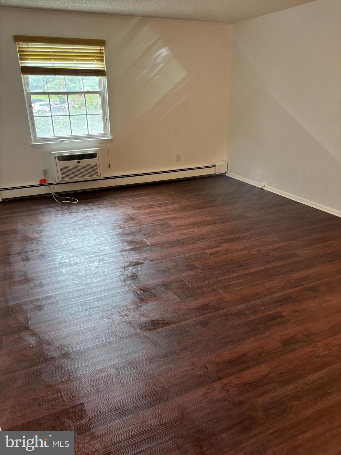 LAFAYETTE GREEN - Residential Lease