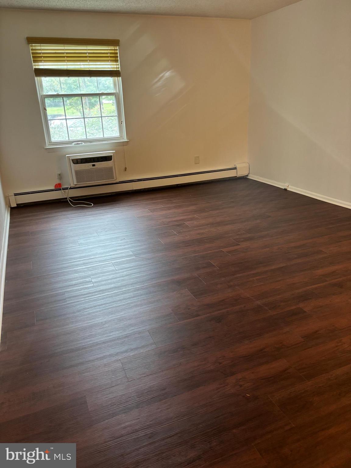 LAFAYETTE GREEN - Residential Lease