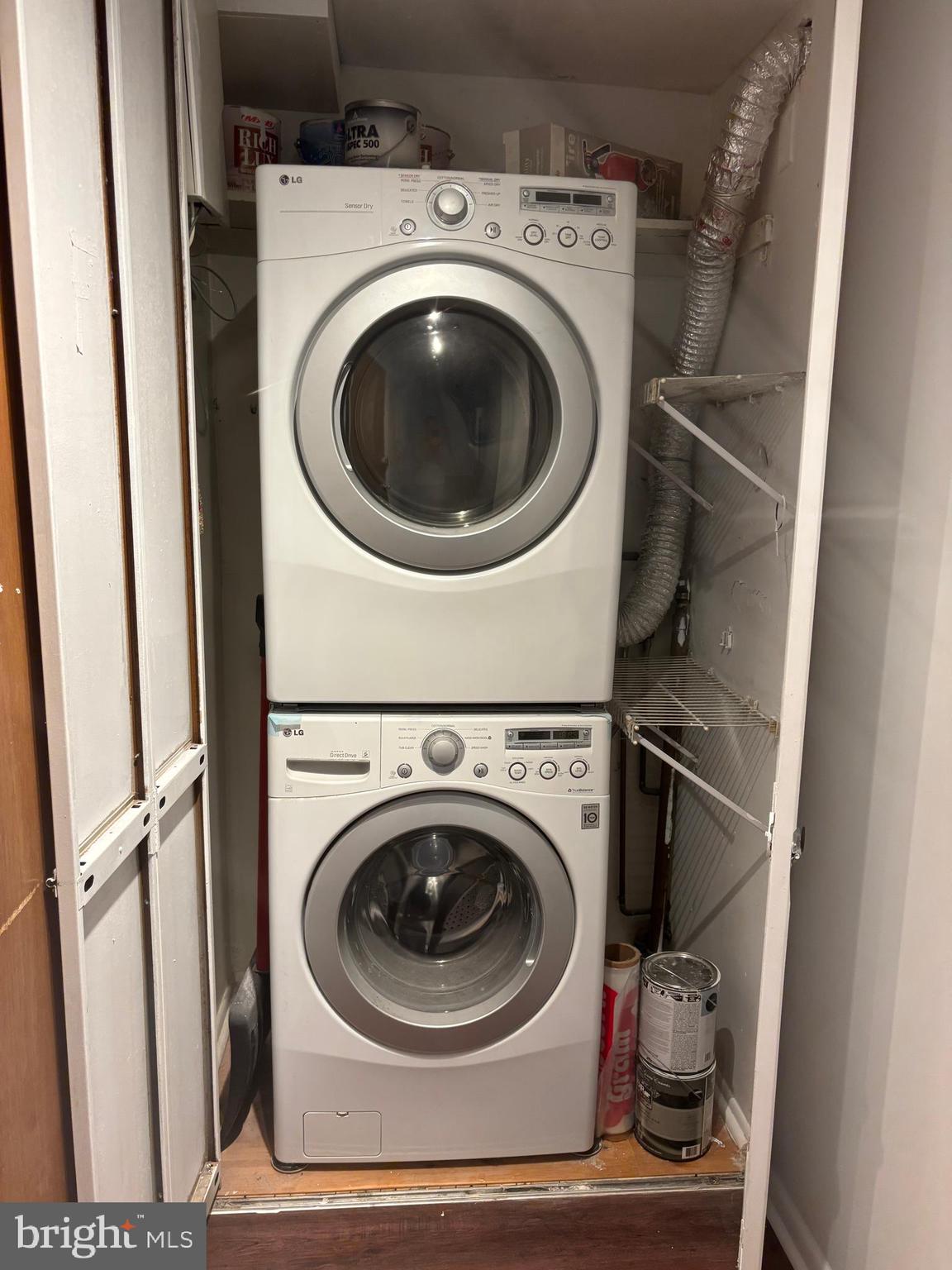 LAFAYETTE GREEN - Residential Lease