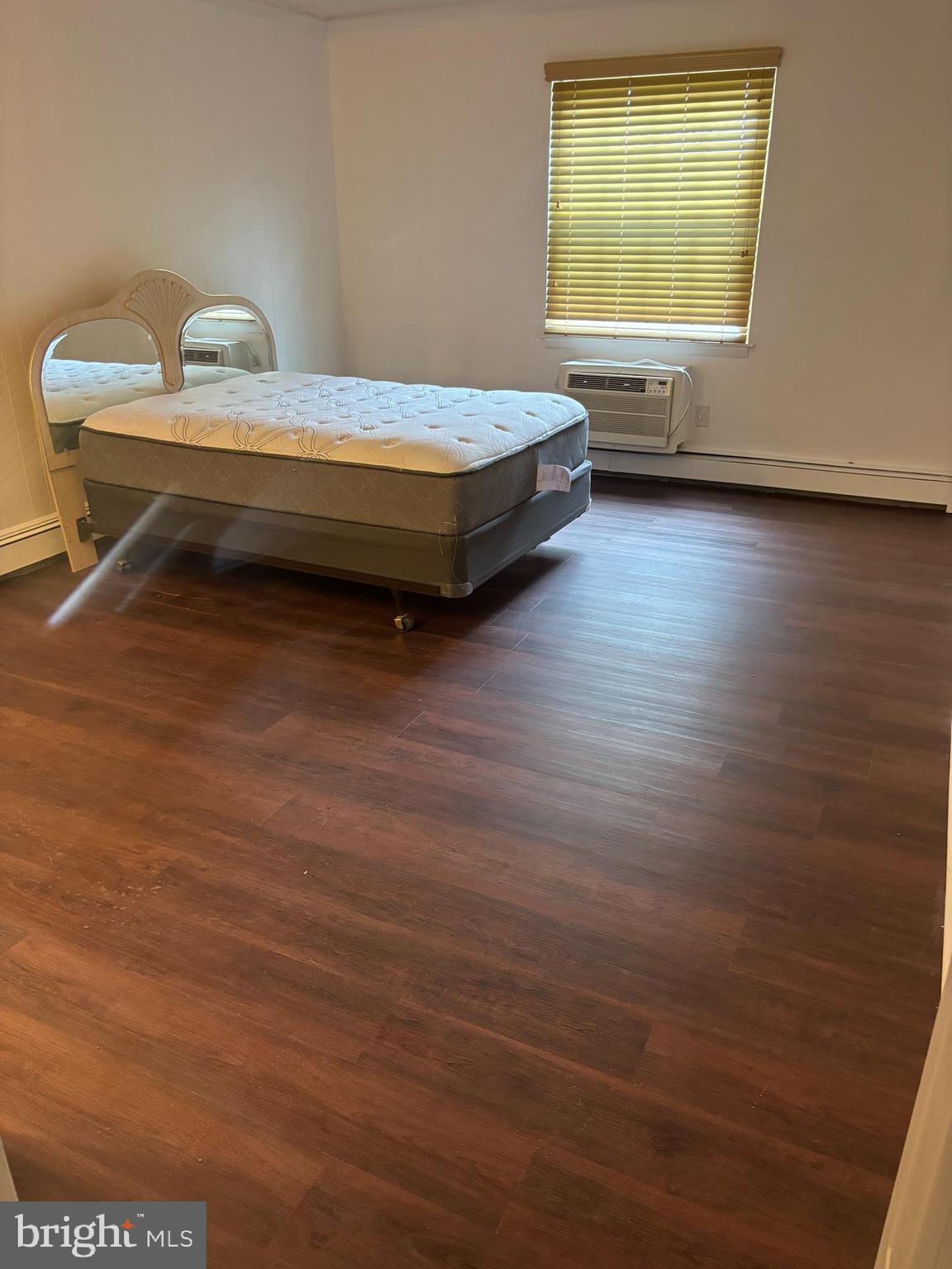 LAFAYETTE GREEN - Residential Lease