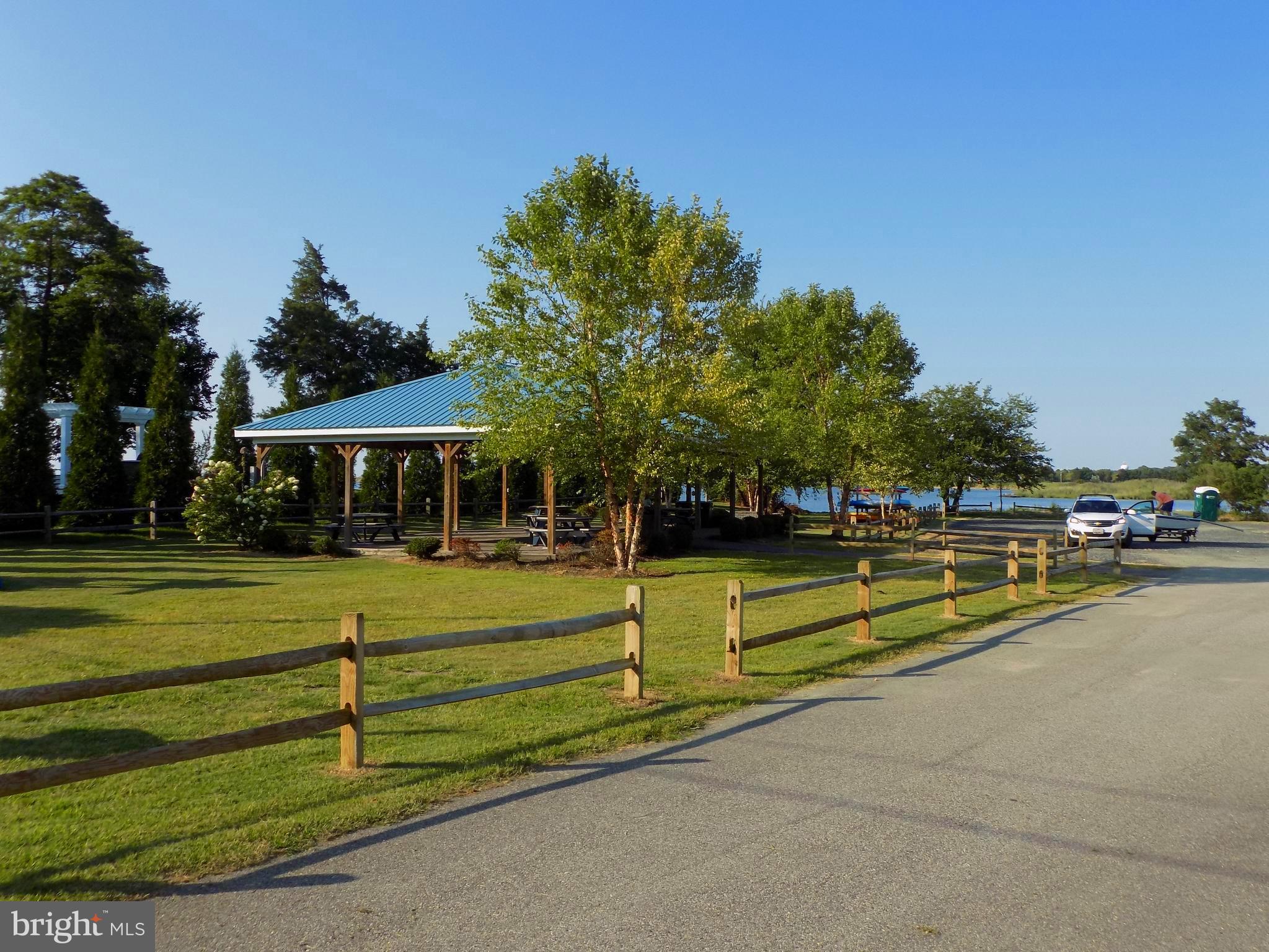 BAY CITY - Residential