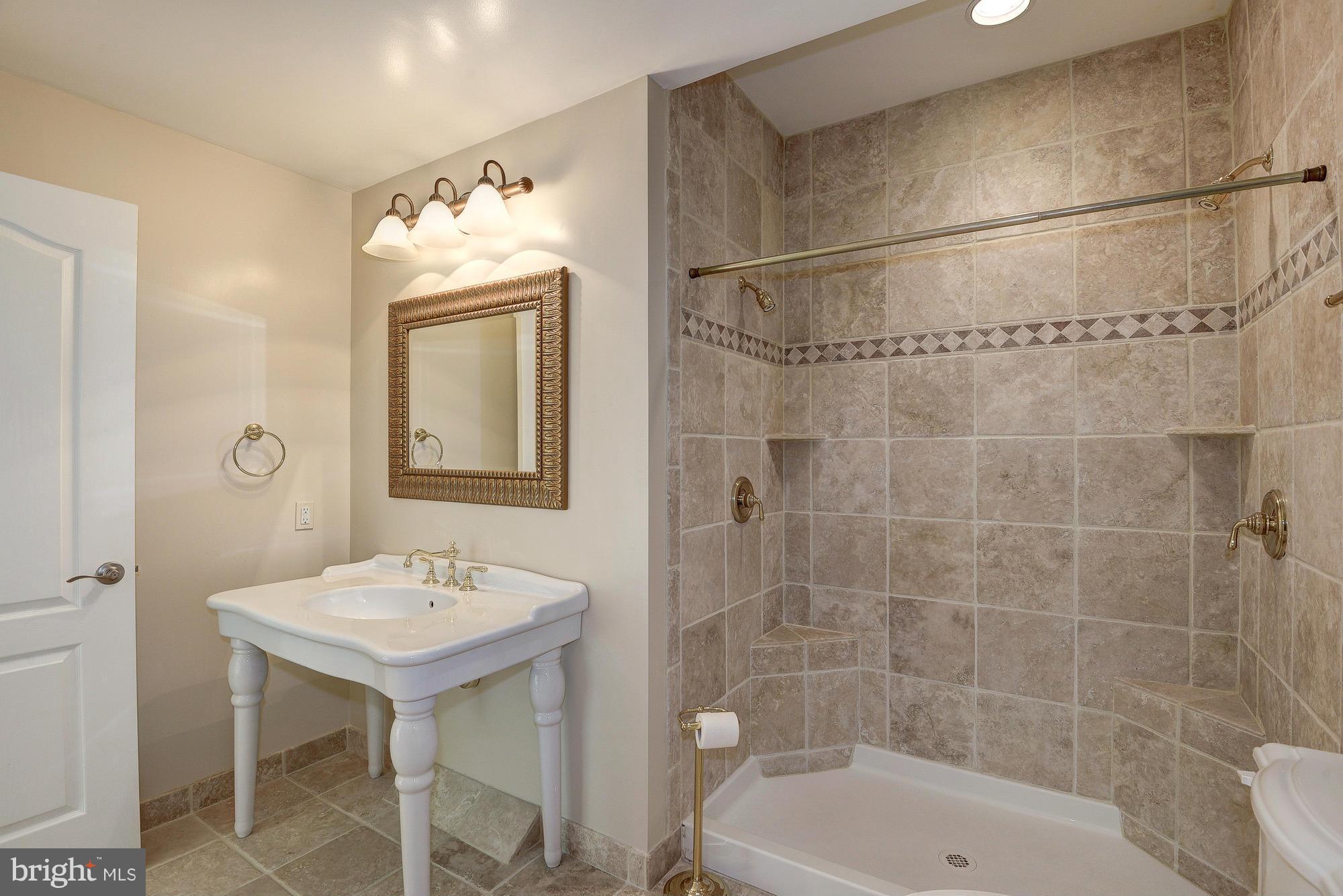 PINEY GLEN VILLAGE - Residential