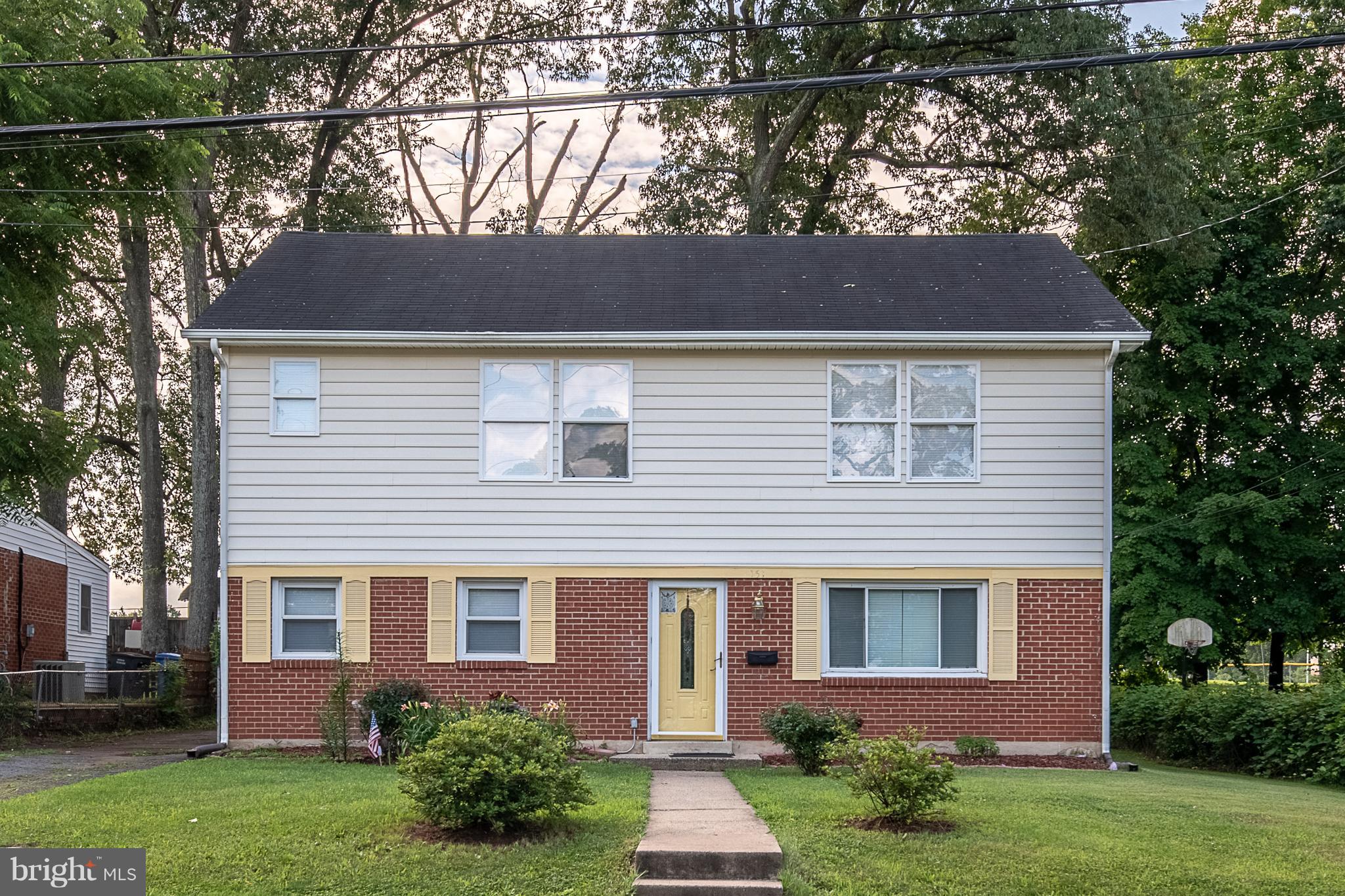 MANASSAS PARK - Residential