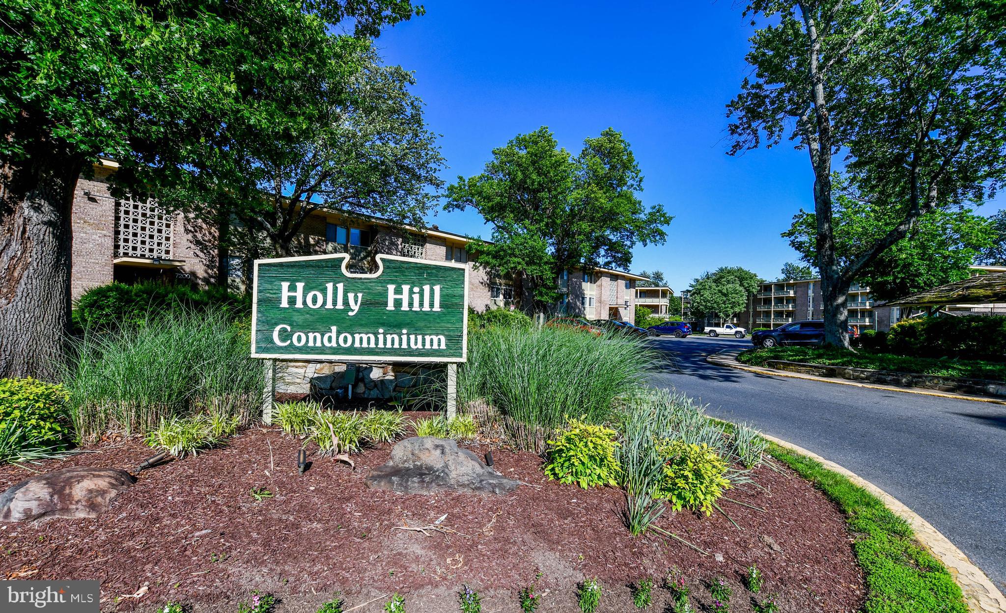 HOLLY HILL CONDOMINIUMS - Residential Lease