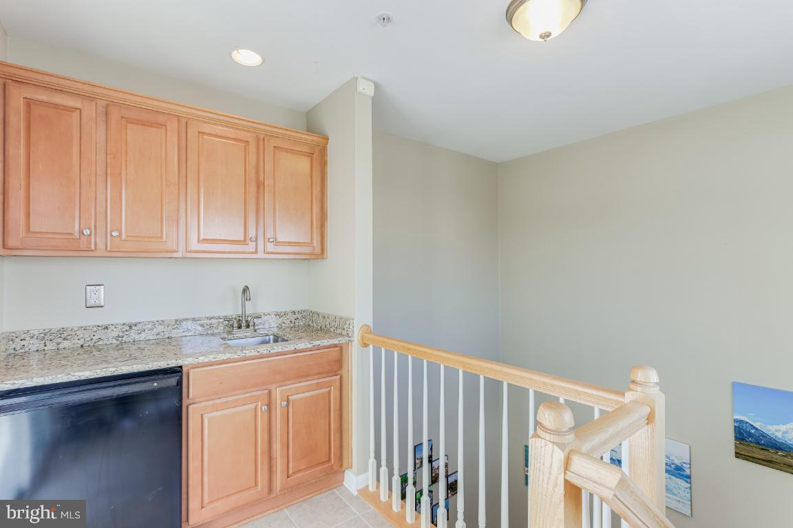 MCHENRY POINTE - Residential