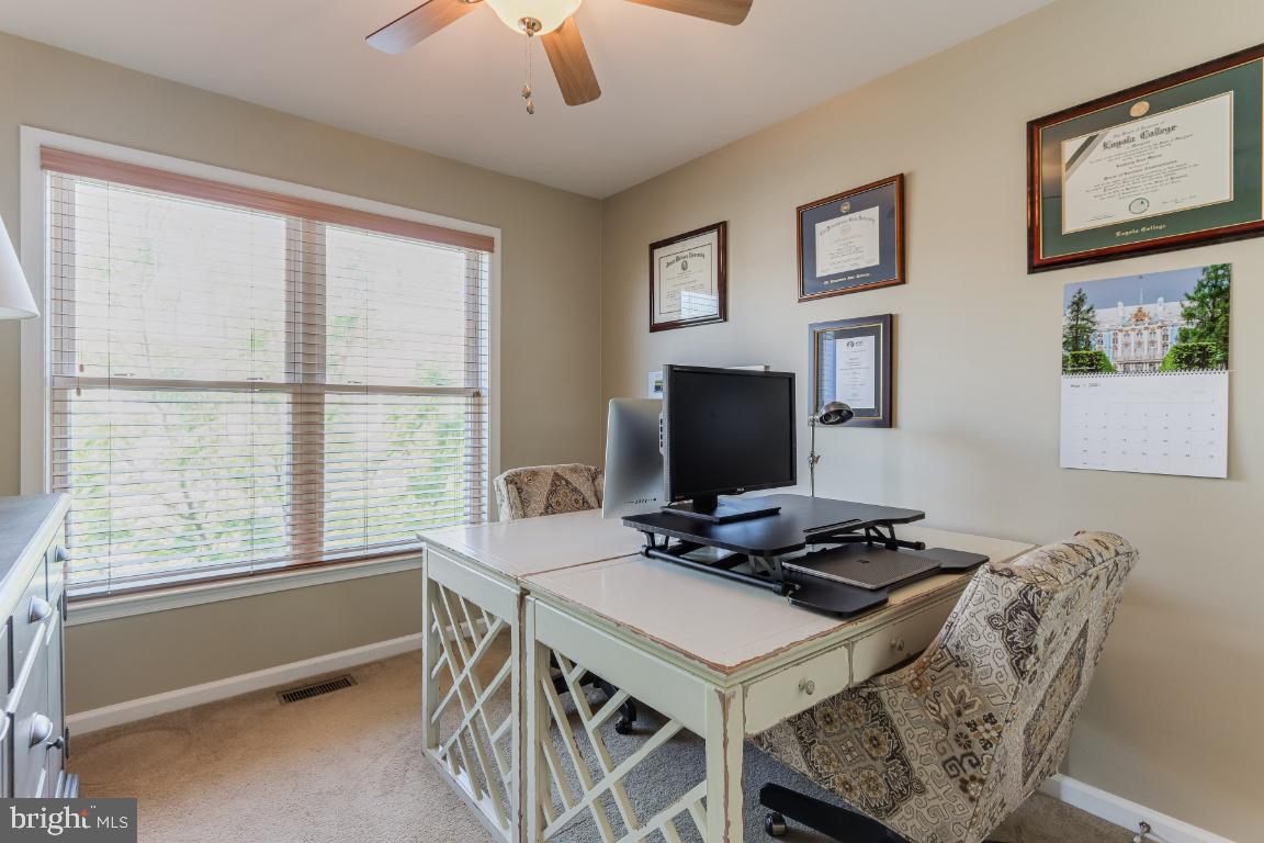 MCHENRY POINTE - Residential