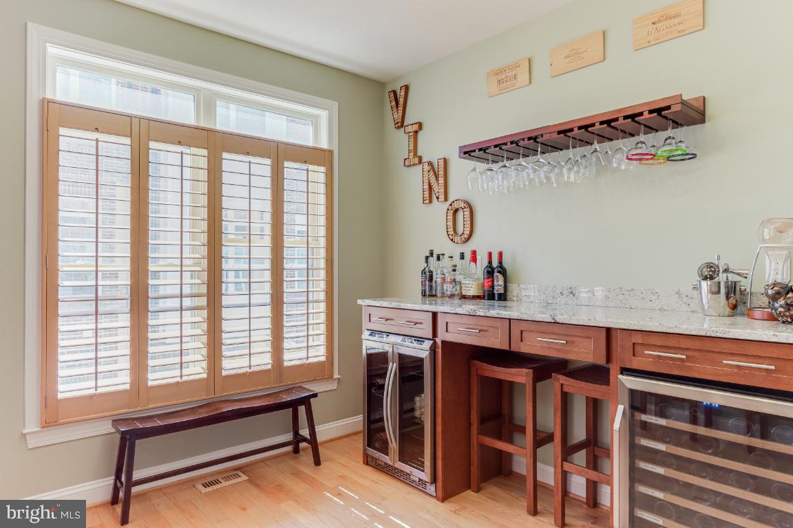 MCHENRY POINTE - Residential